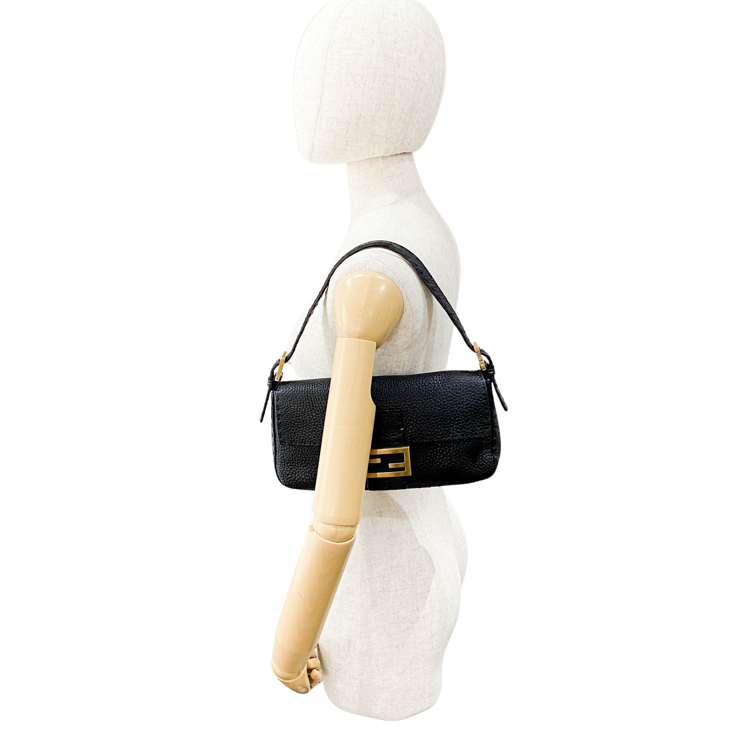 Baguette Black Leather Shoulder Bag
