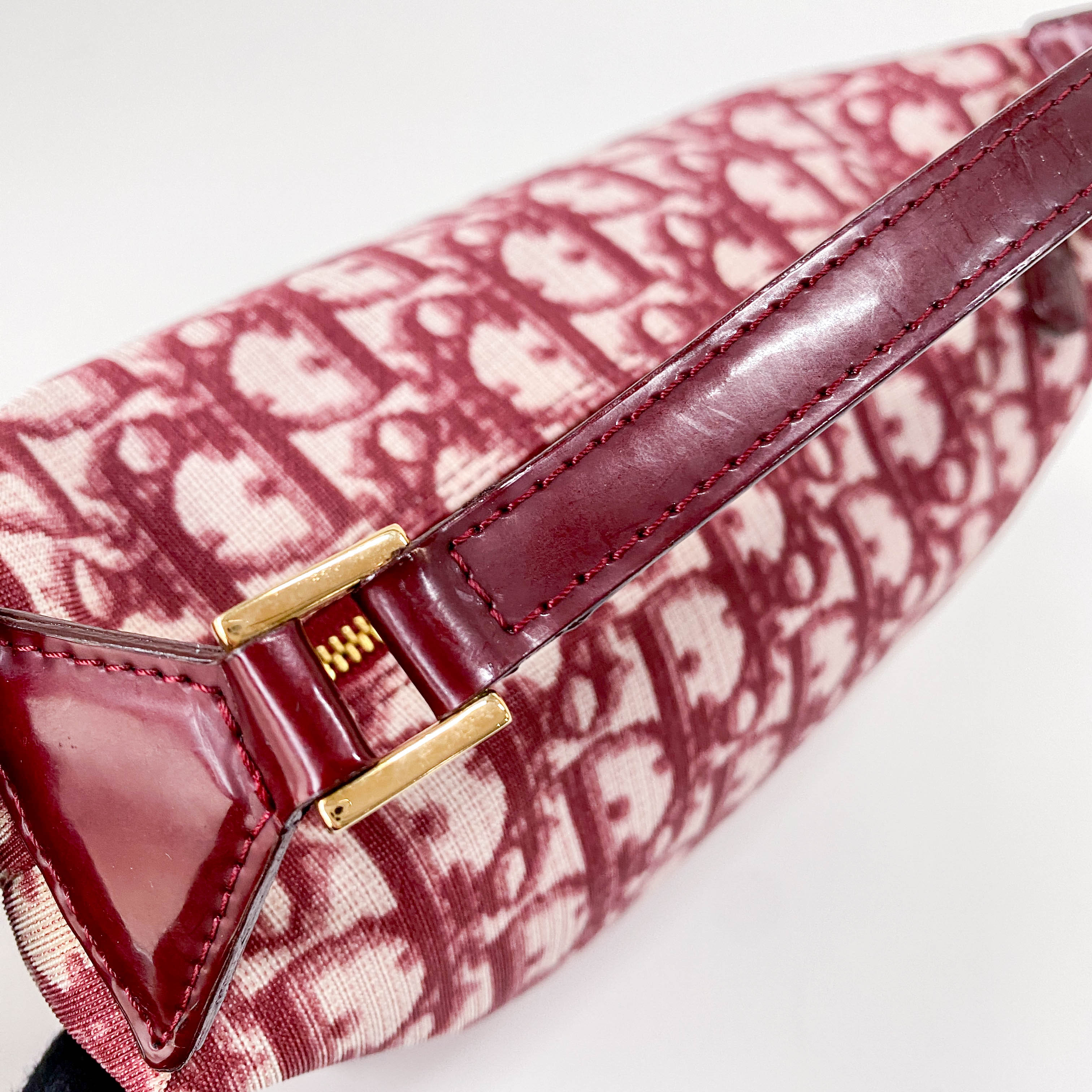 Red Trotter Pouch Bag