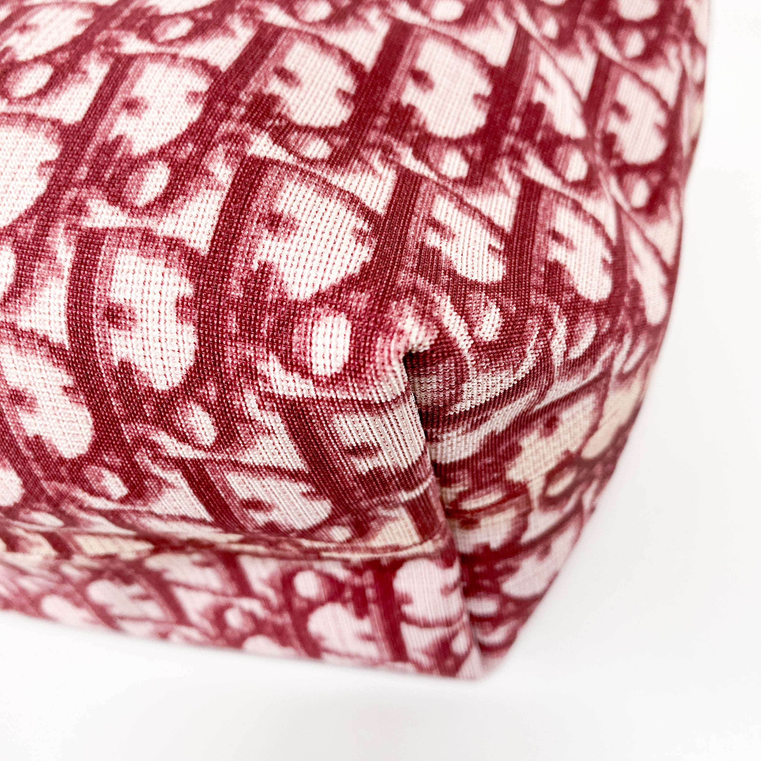 Red Trotter Pouch Bag