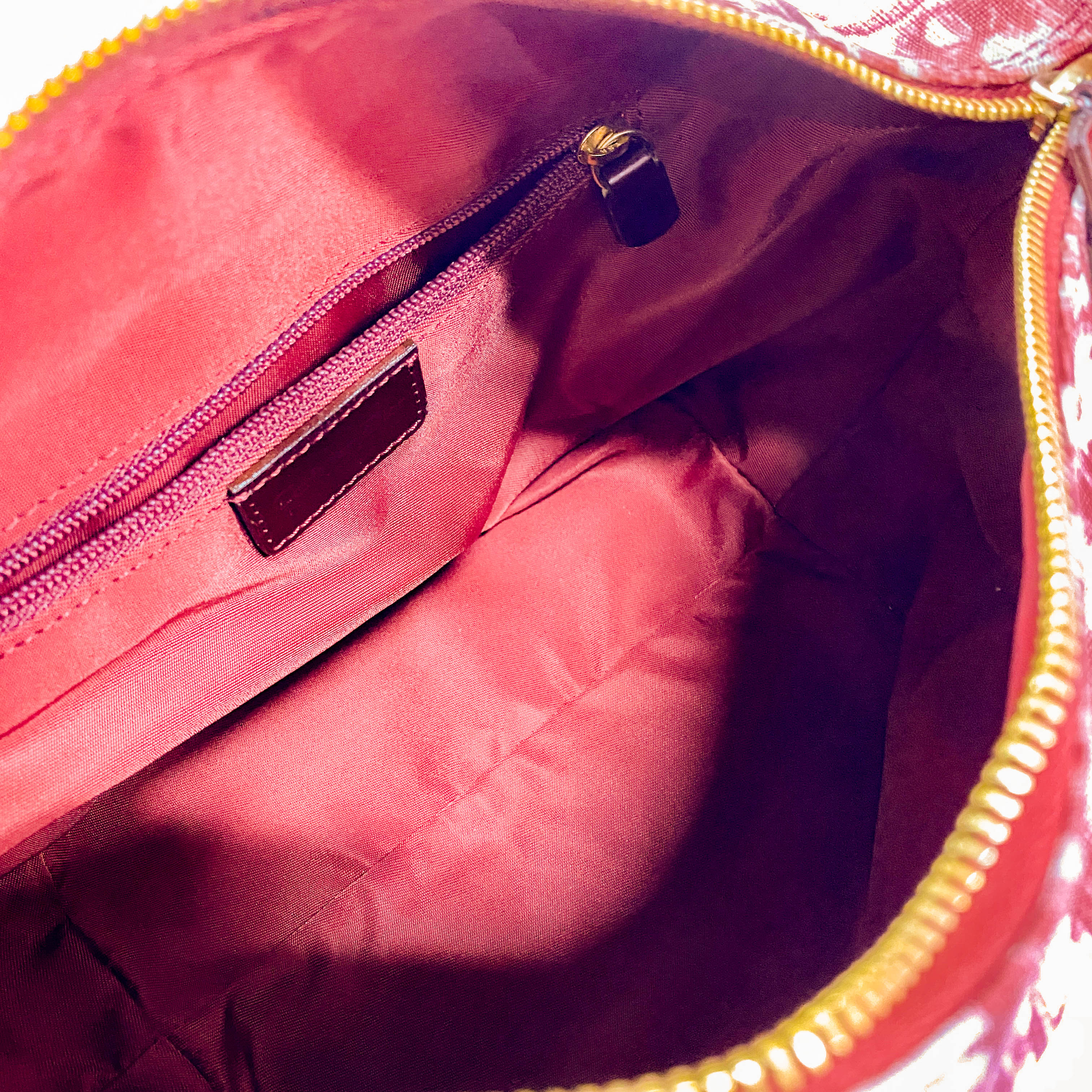 Red Trotter Pouch Bag