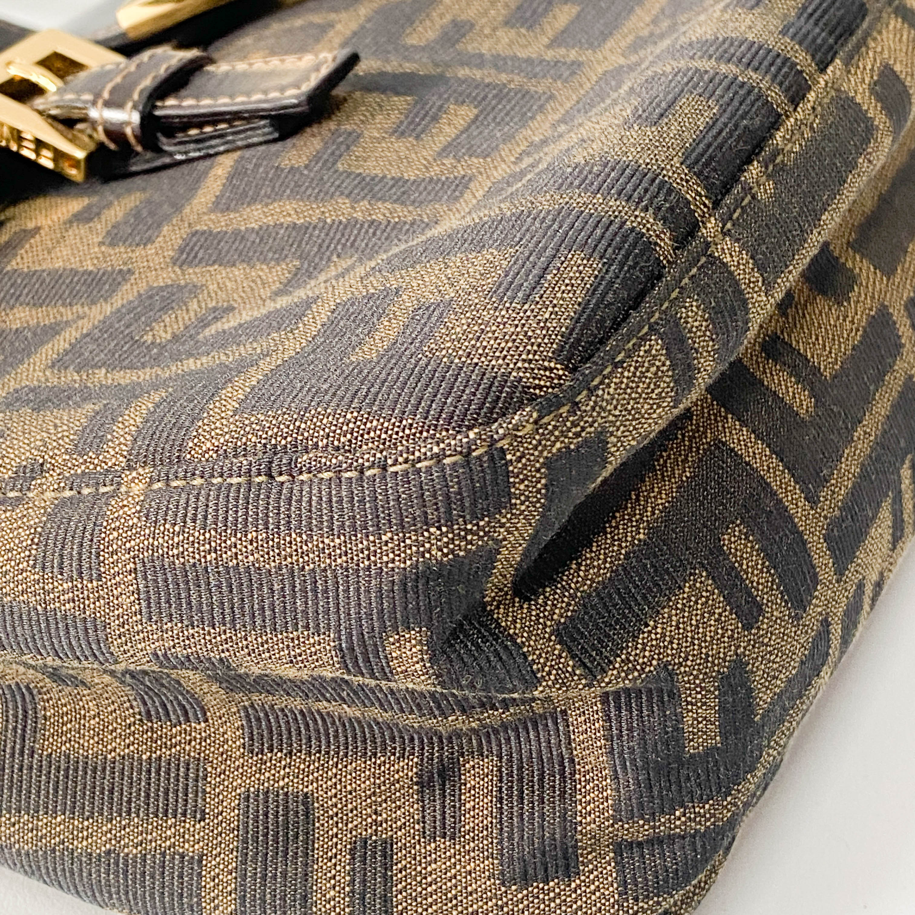 Zucca Brown Canvas Shoulder Bag