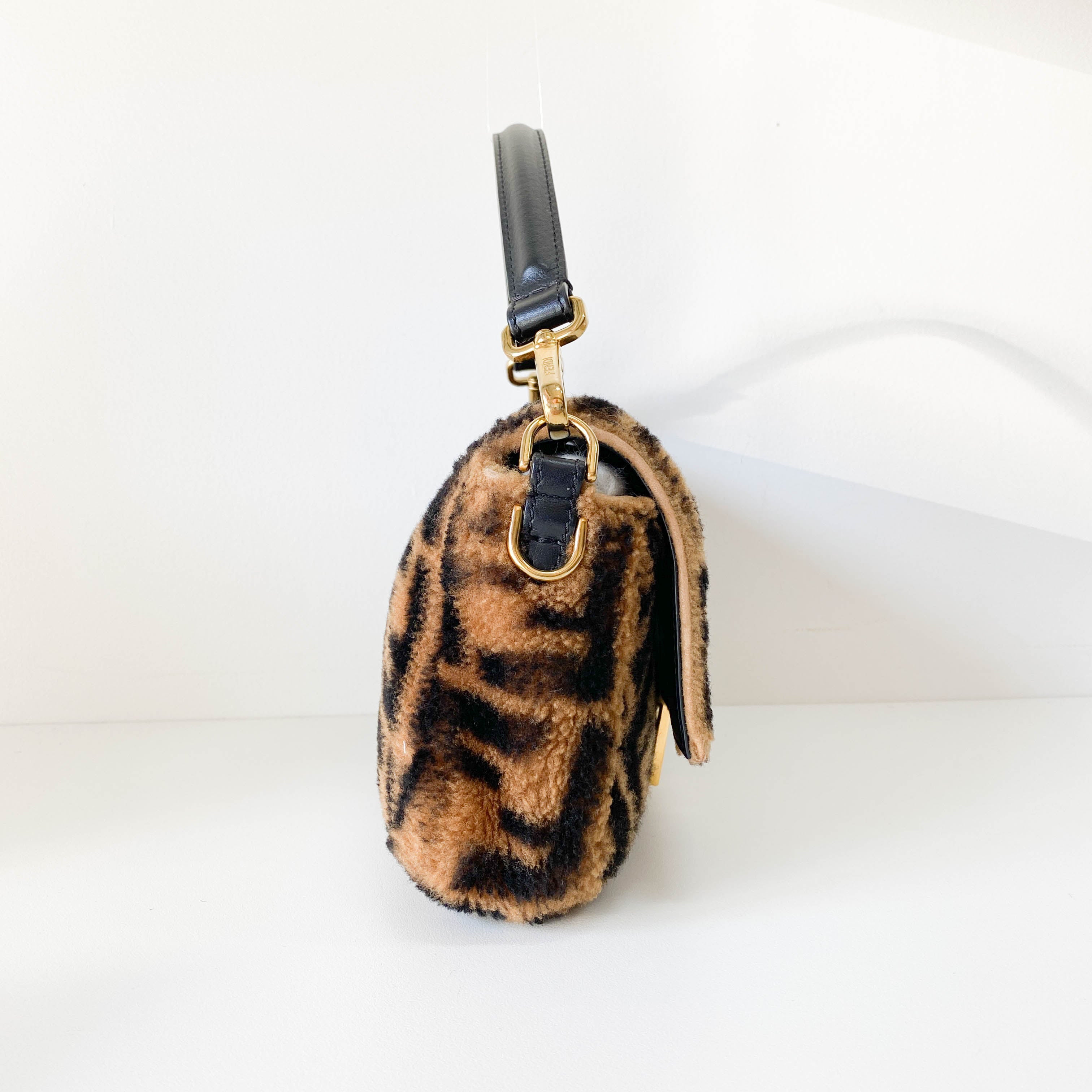 Zucca Baguette Brown Wool Two Way Bag