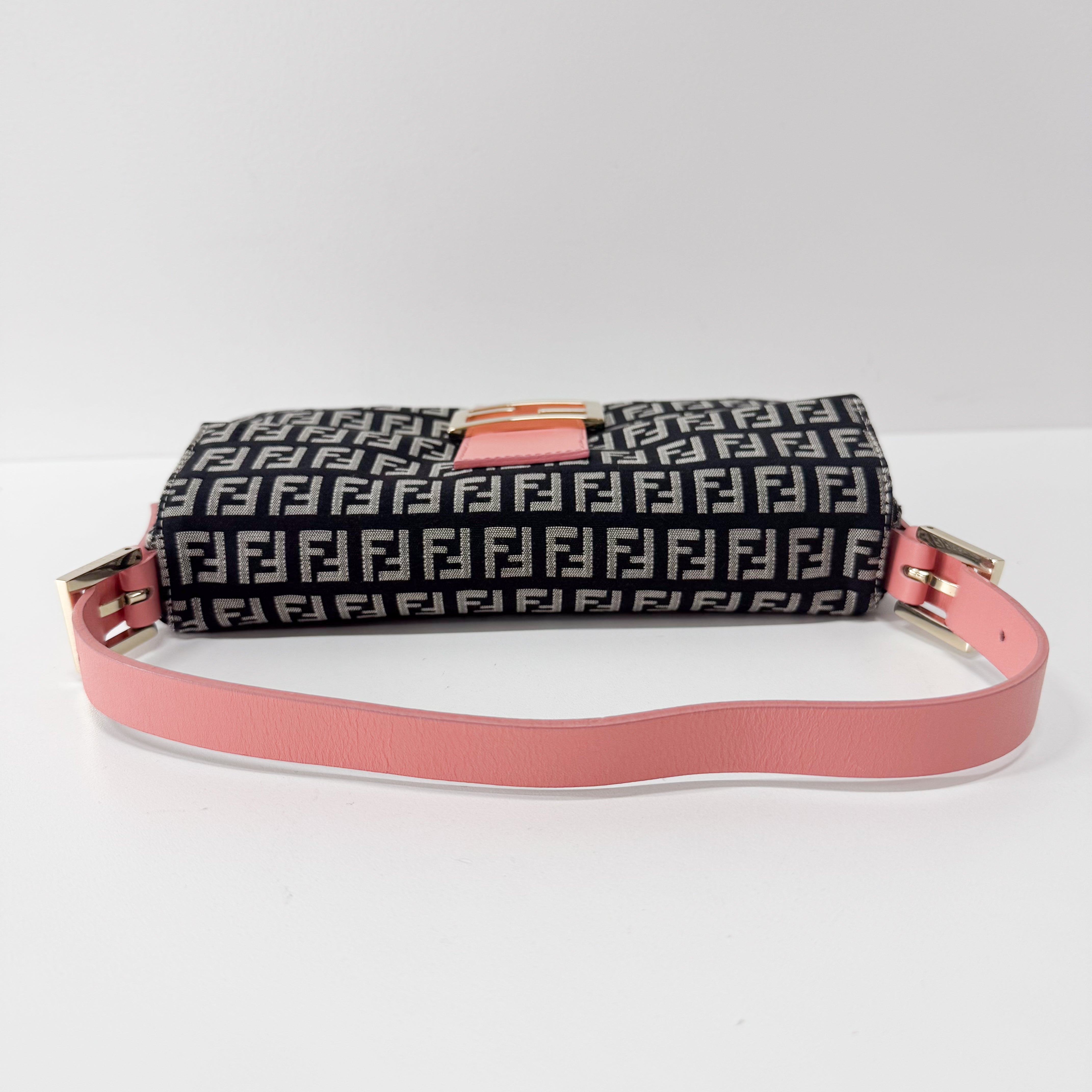 Selleria Zuchinno Baguette Black Canvas Shoulder Bag