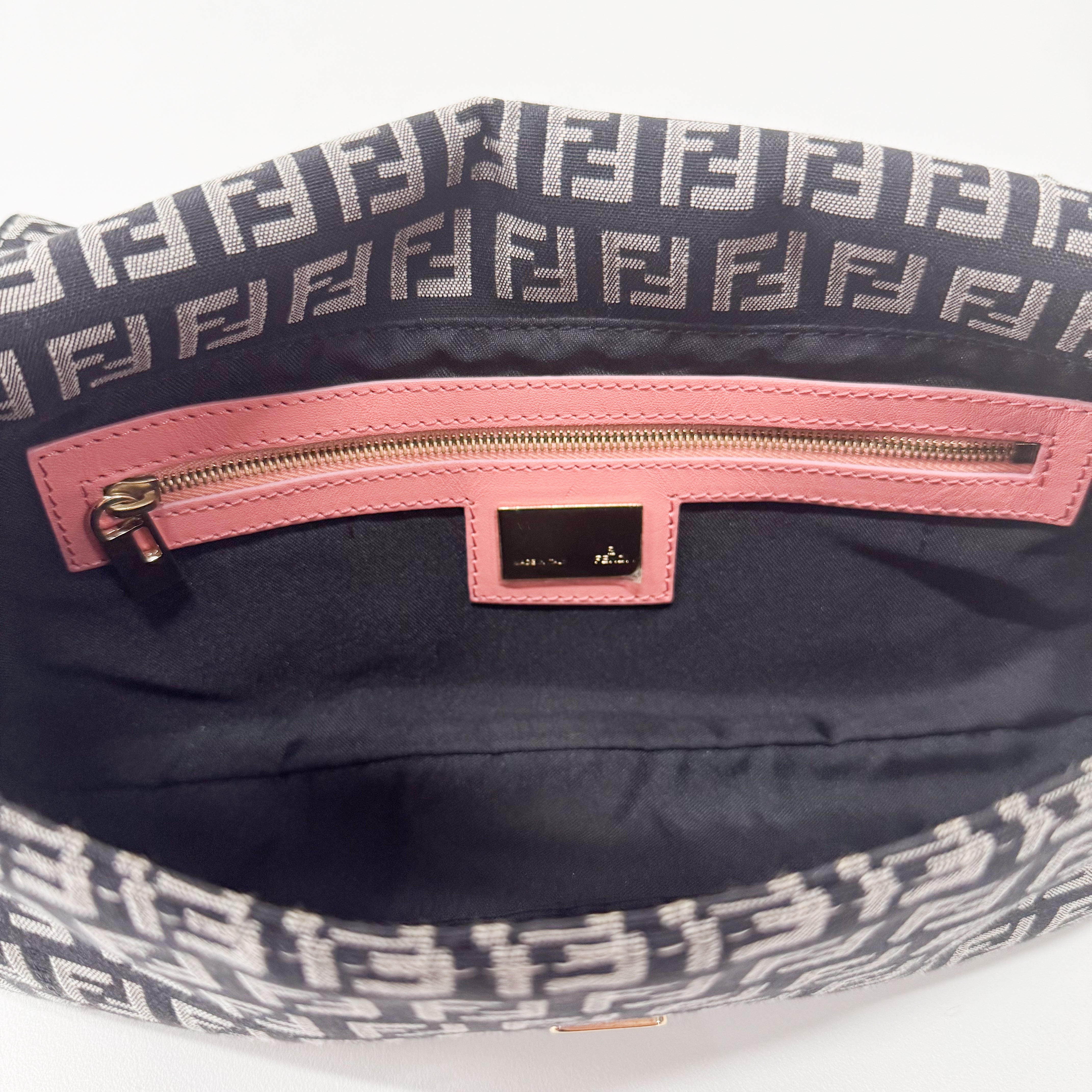 Selleria Zuchinno Baguette Black Canvas Shoulder Bag