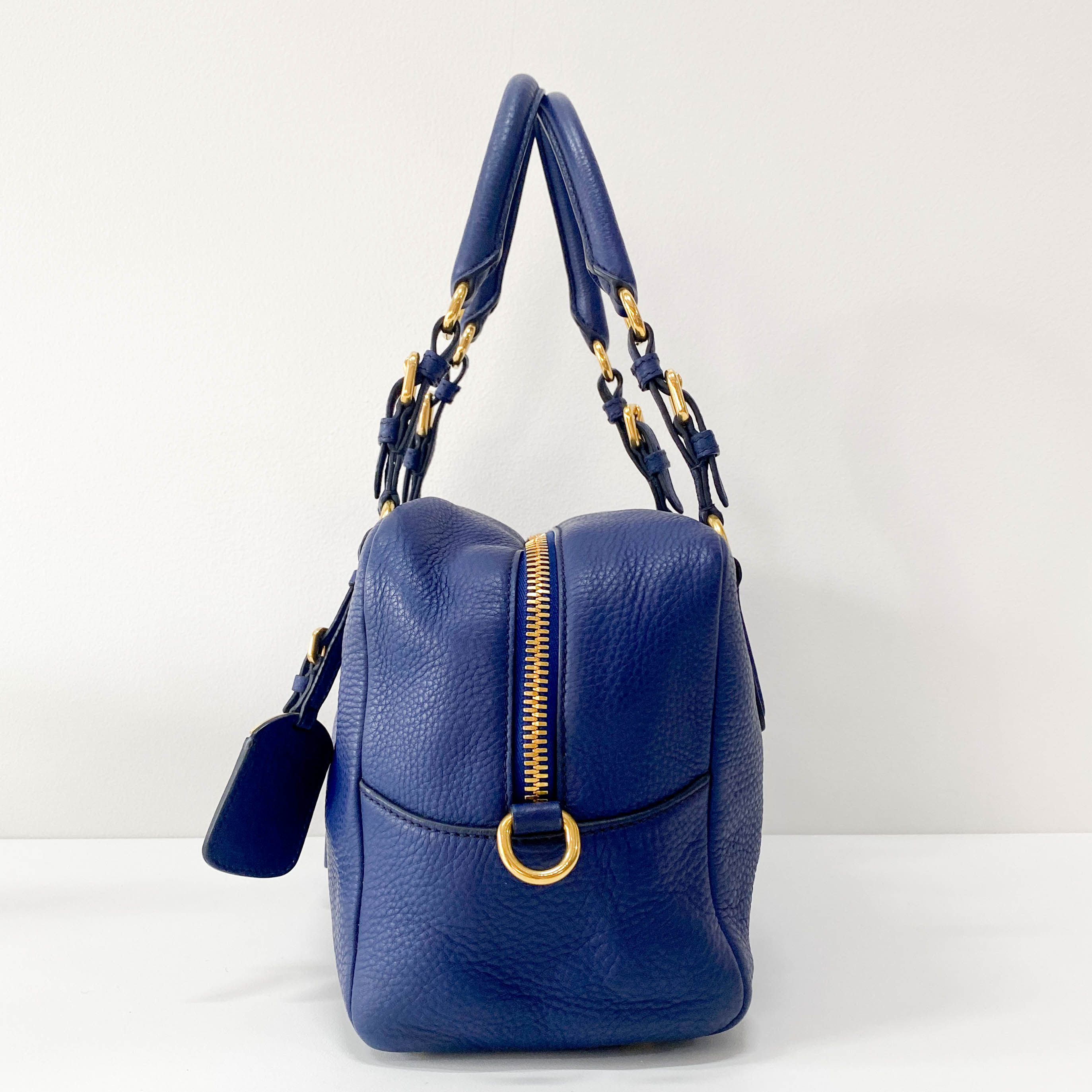 Vitello Daino Navy Leather Shoulder Bag