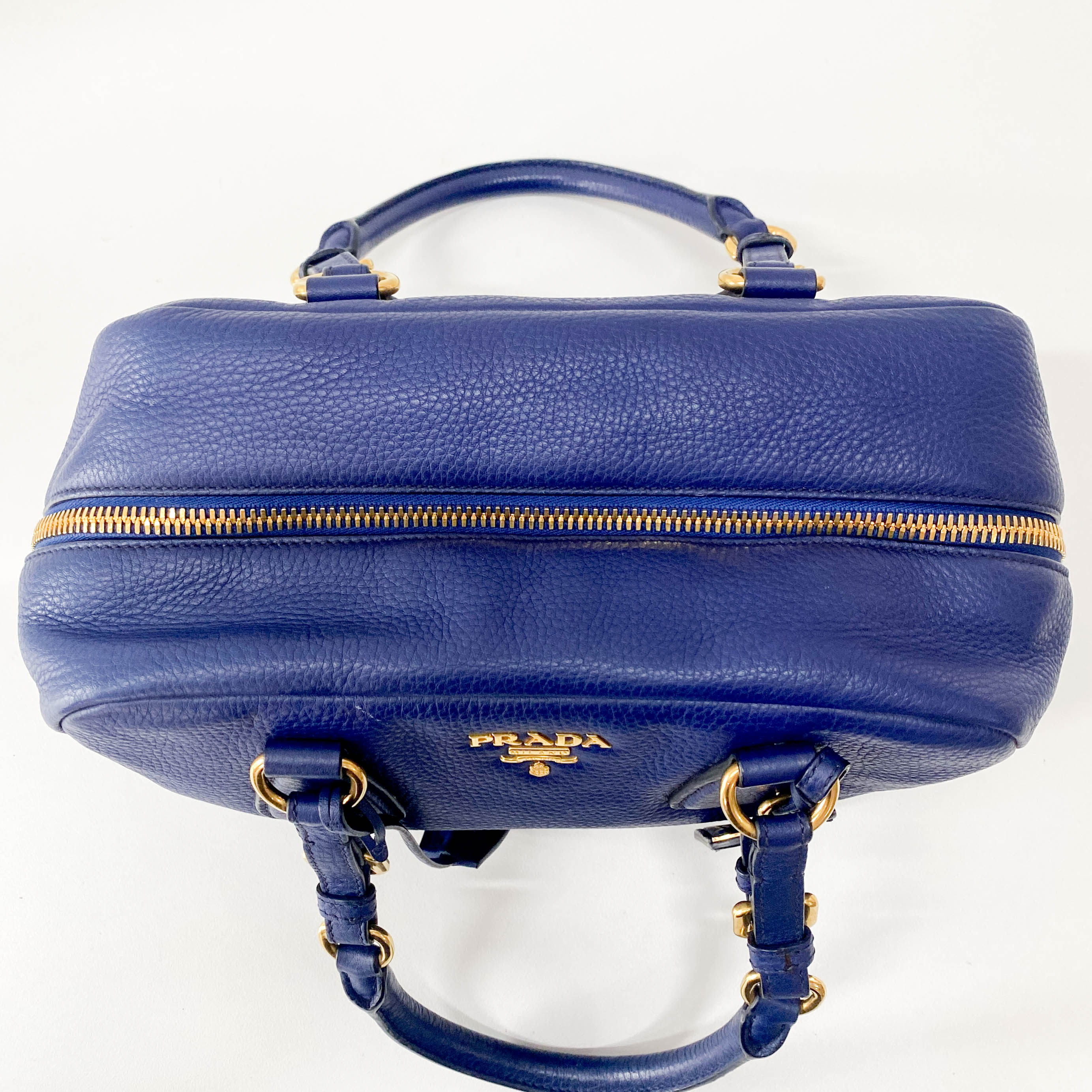 Vitello Daino Navy Leather Shoulder Bag
