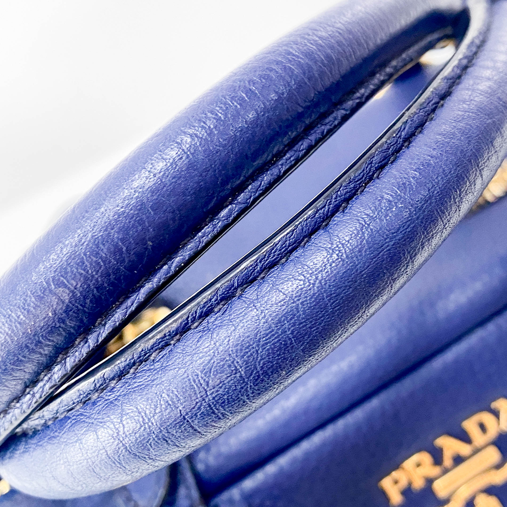 Vitello Daino Navy Leather Shoulder Bag