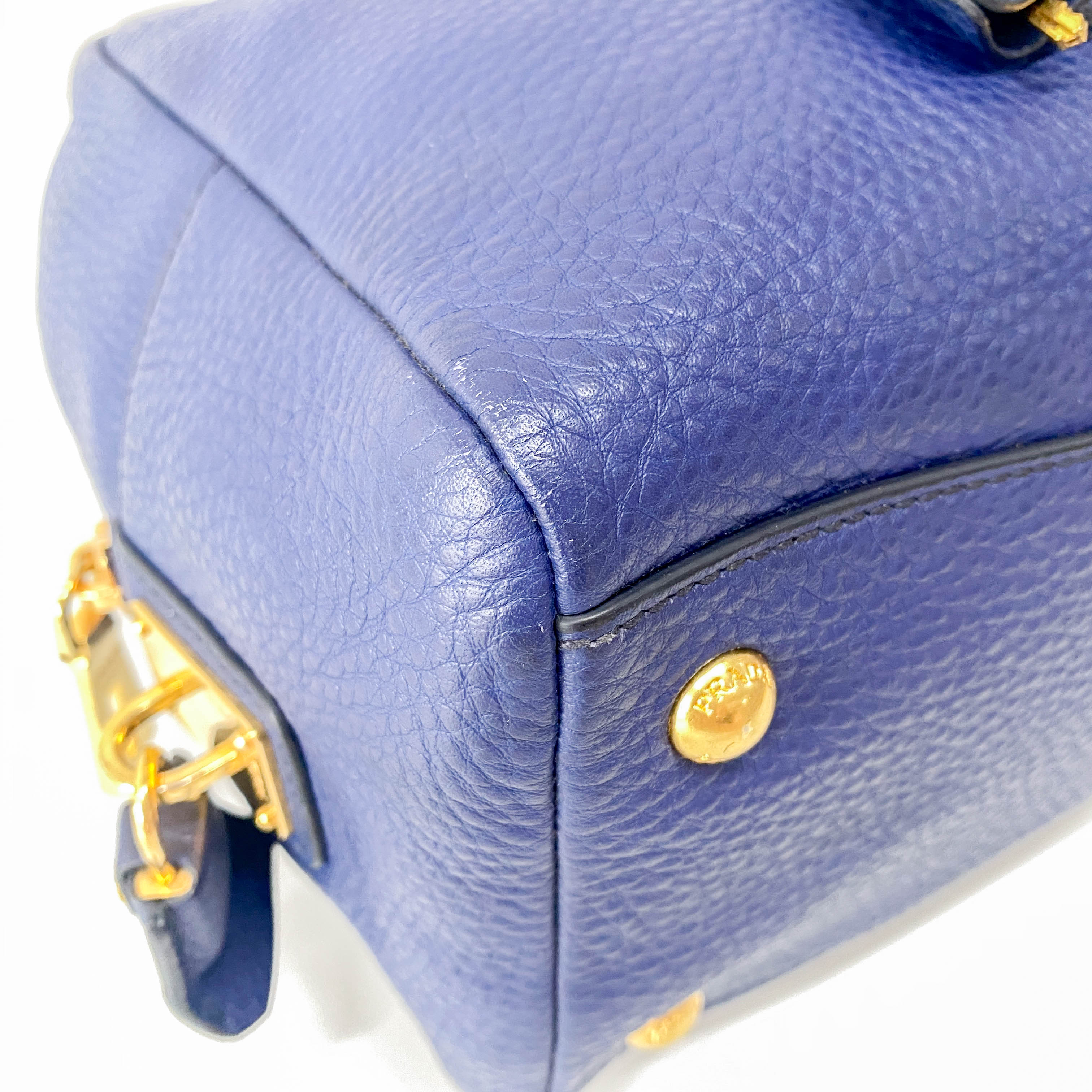 Vitello Daino Navy Leather Shoulder Bag