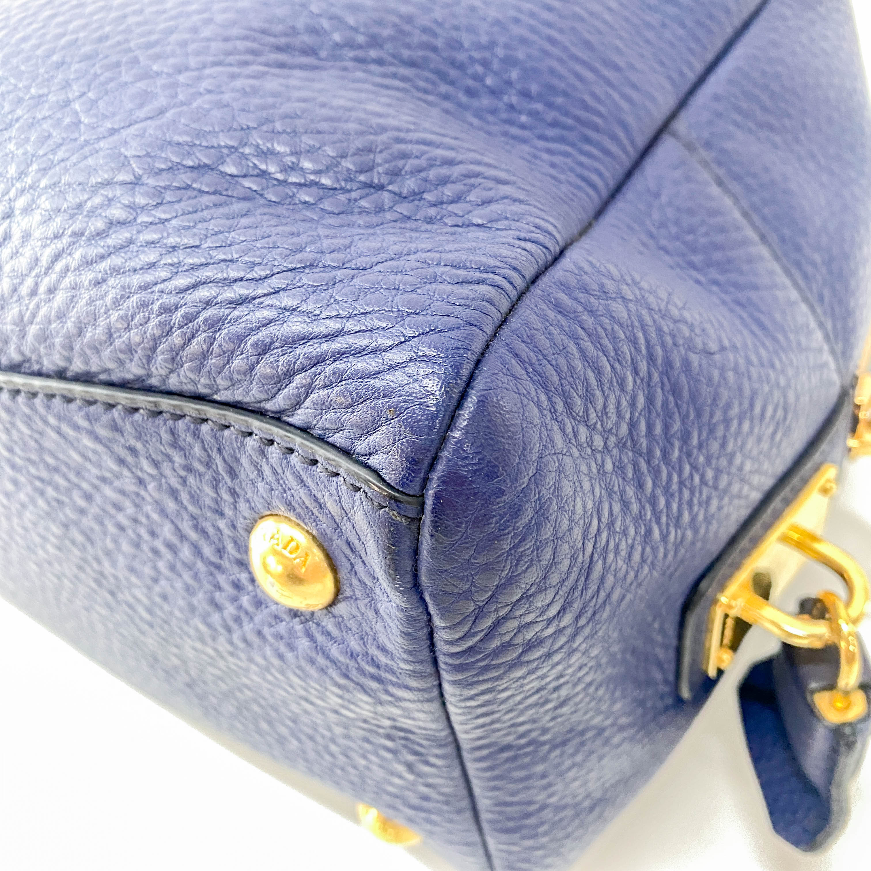 Vitello Daino Navy Leather Shoulder Bag