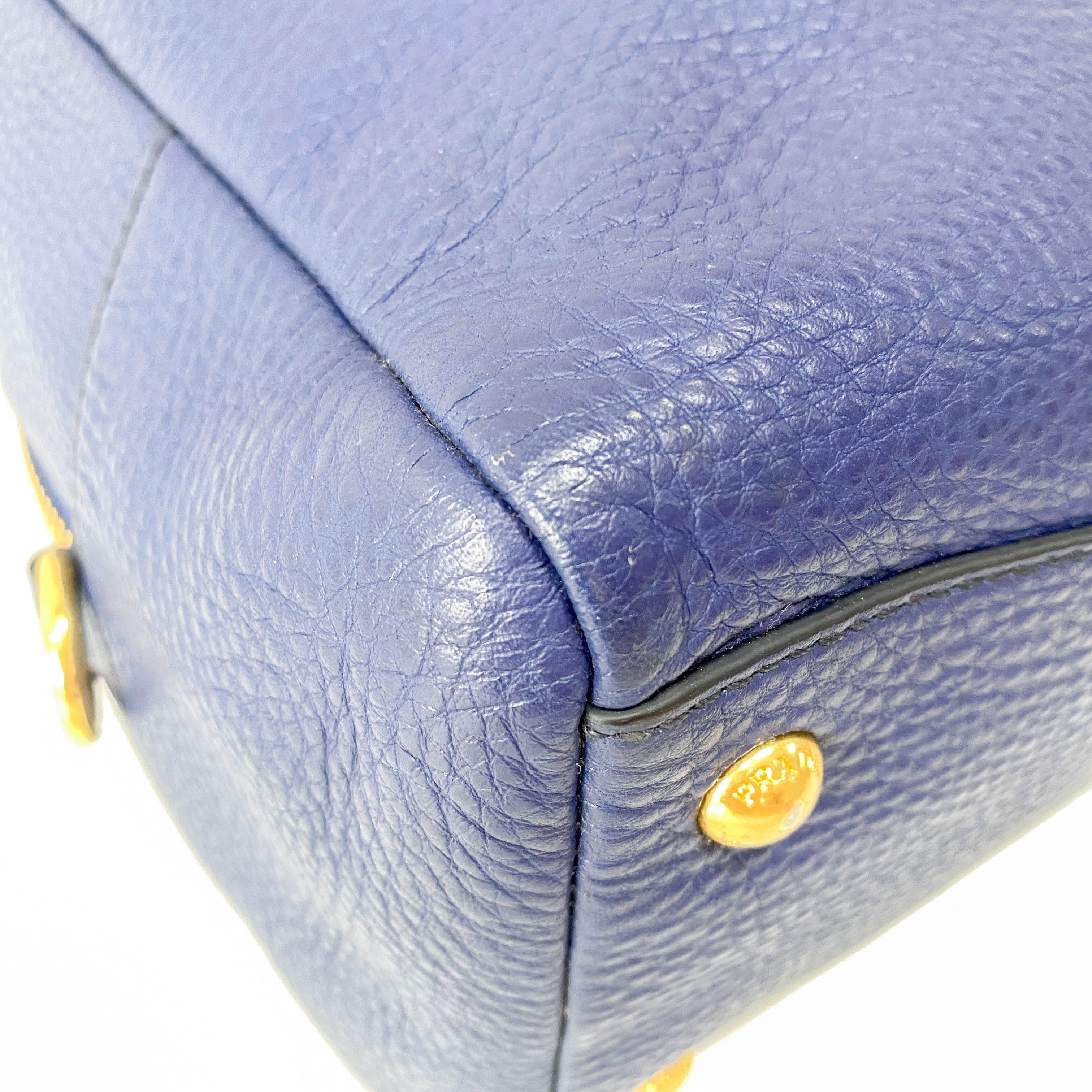 Vitello Daino Navy Leather Shoulder Bag