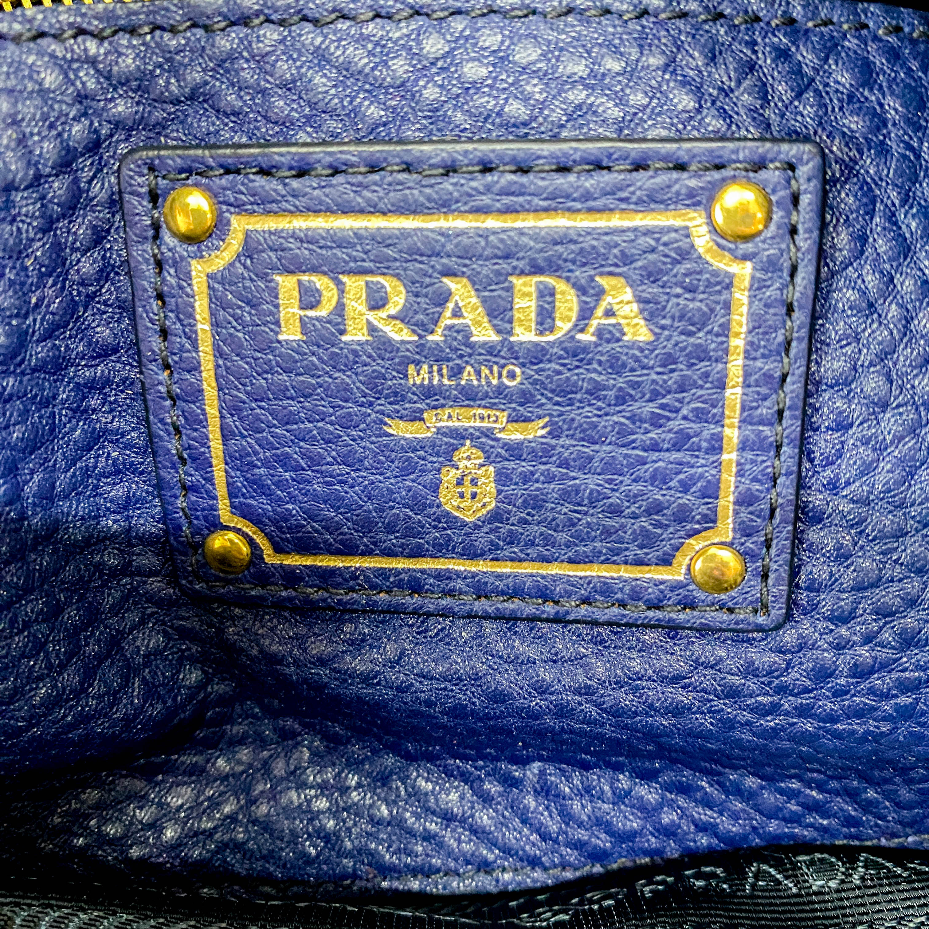 Vitello Daino Navy Leather Shoulder Bag