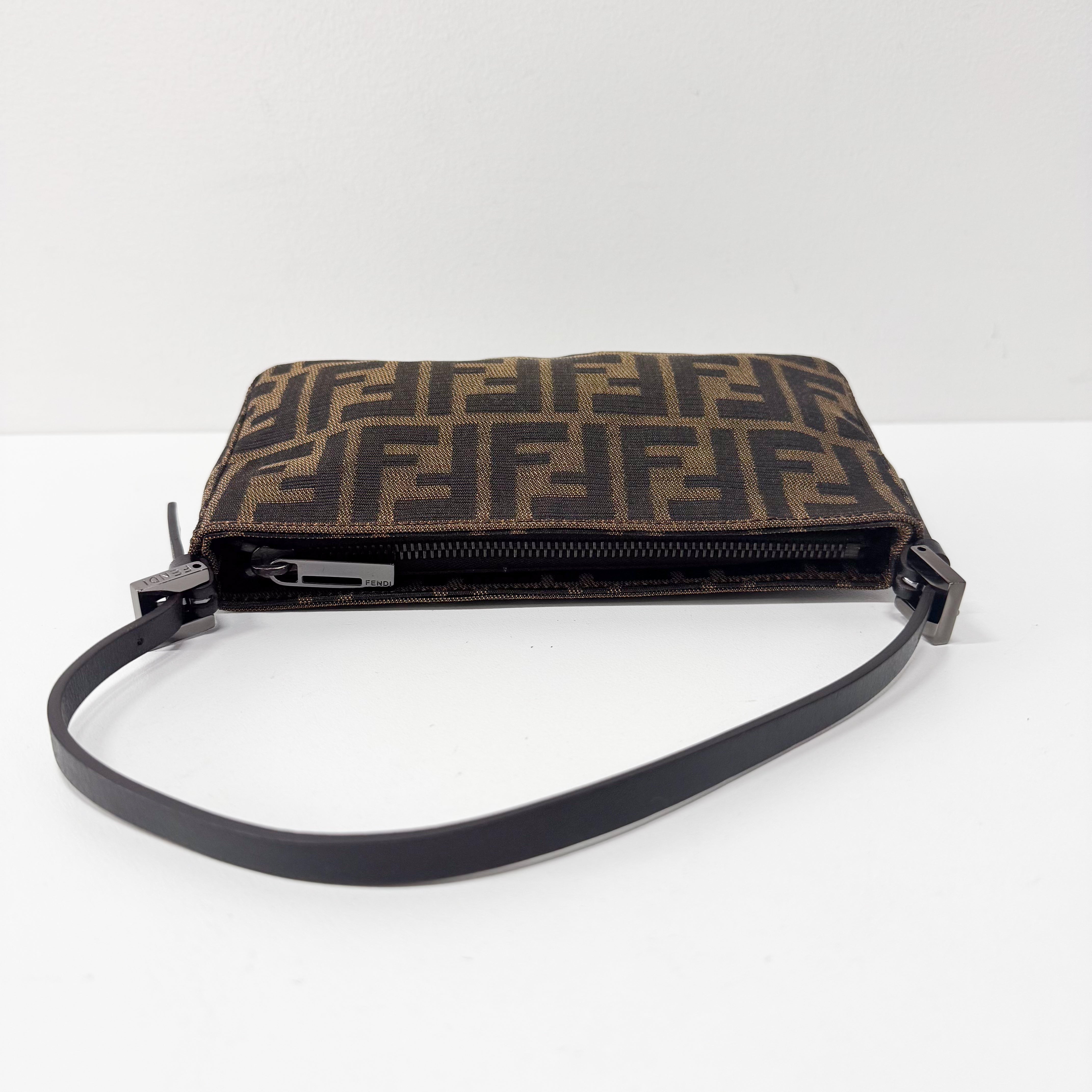 Zucca Small Brown Canvas Shoulder Bag