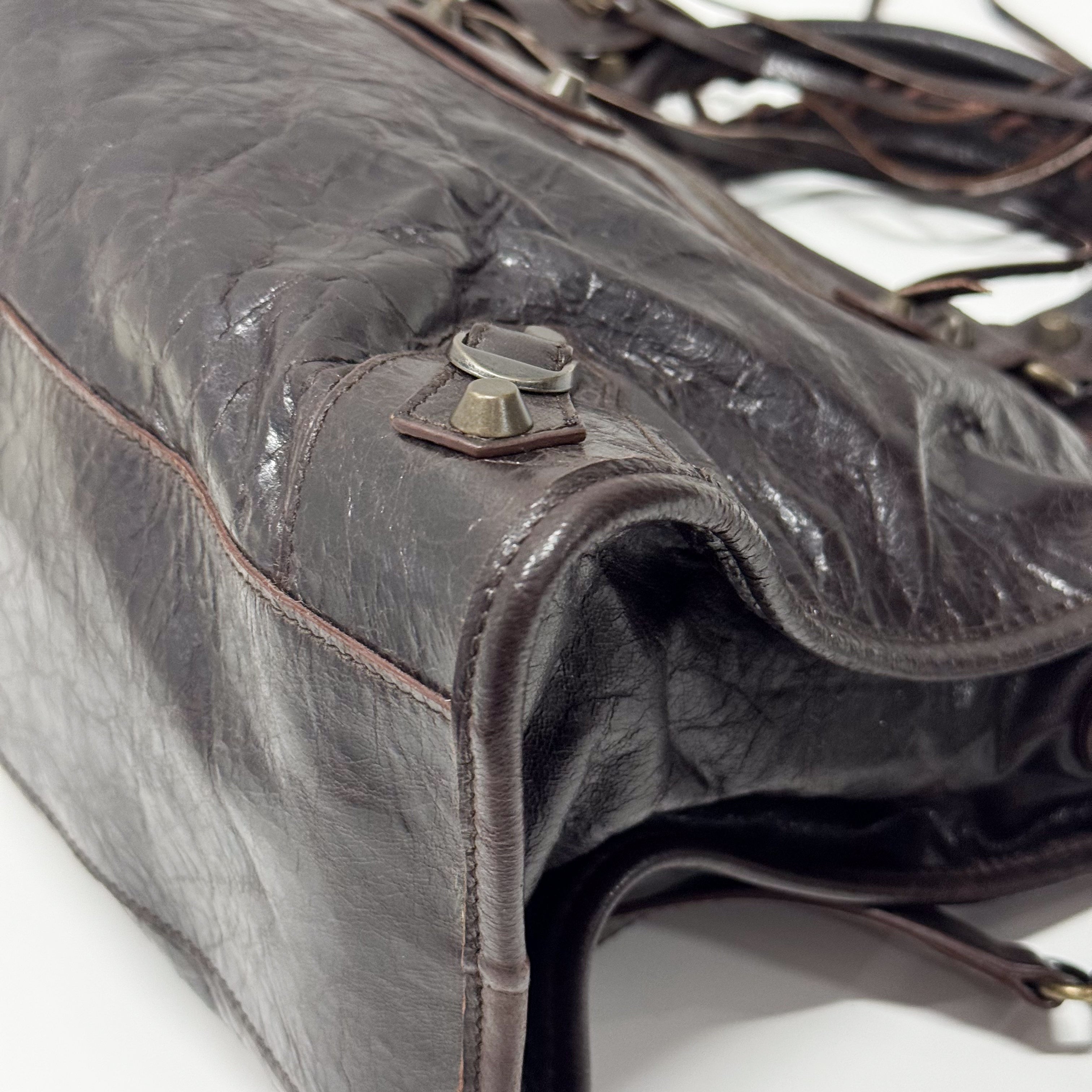 The Giant City Brown Leather Two Way Bag