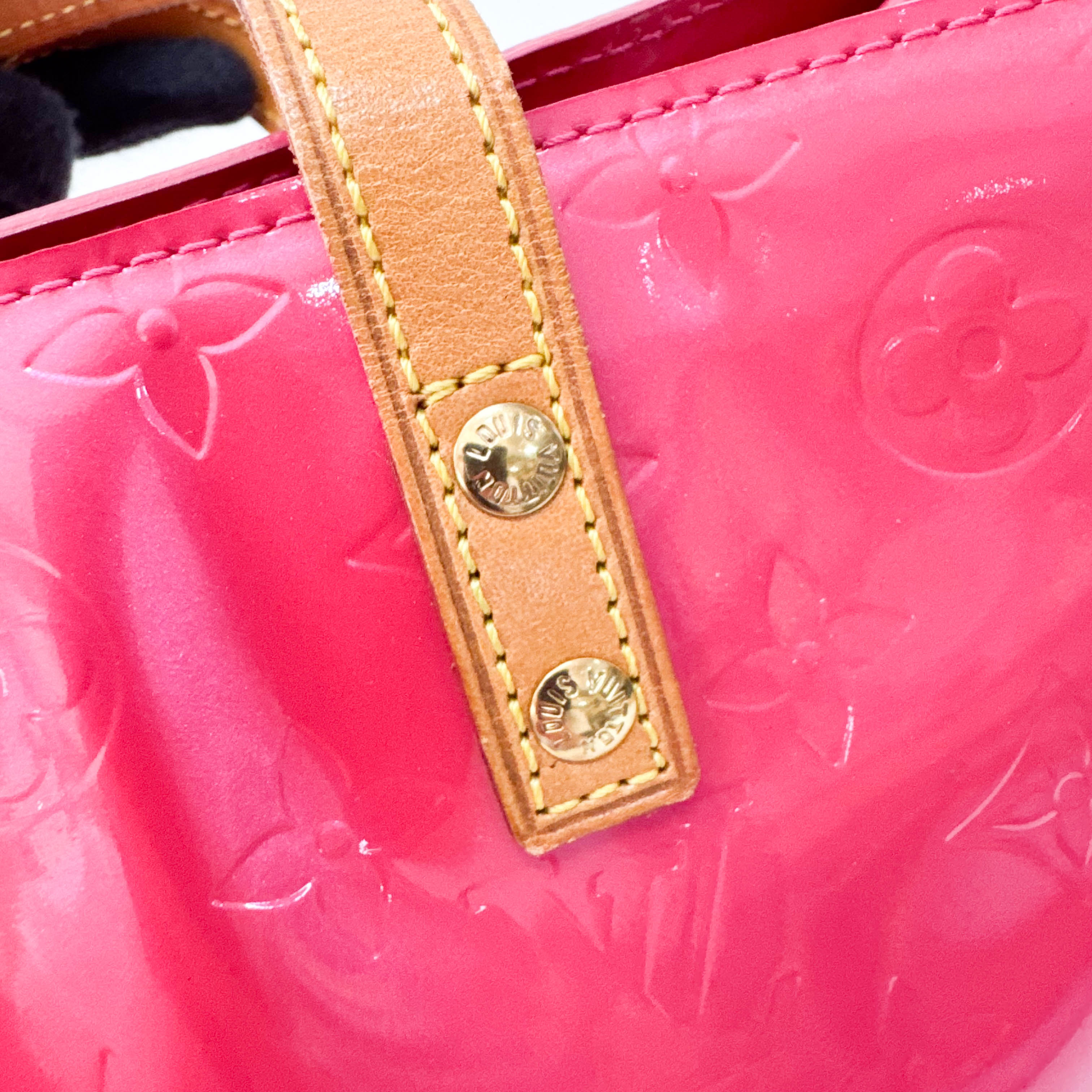 Monogram Vernis Pink Reade PM handbag