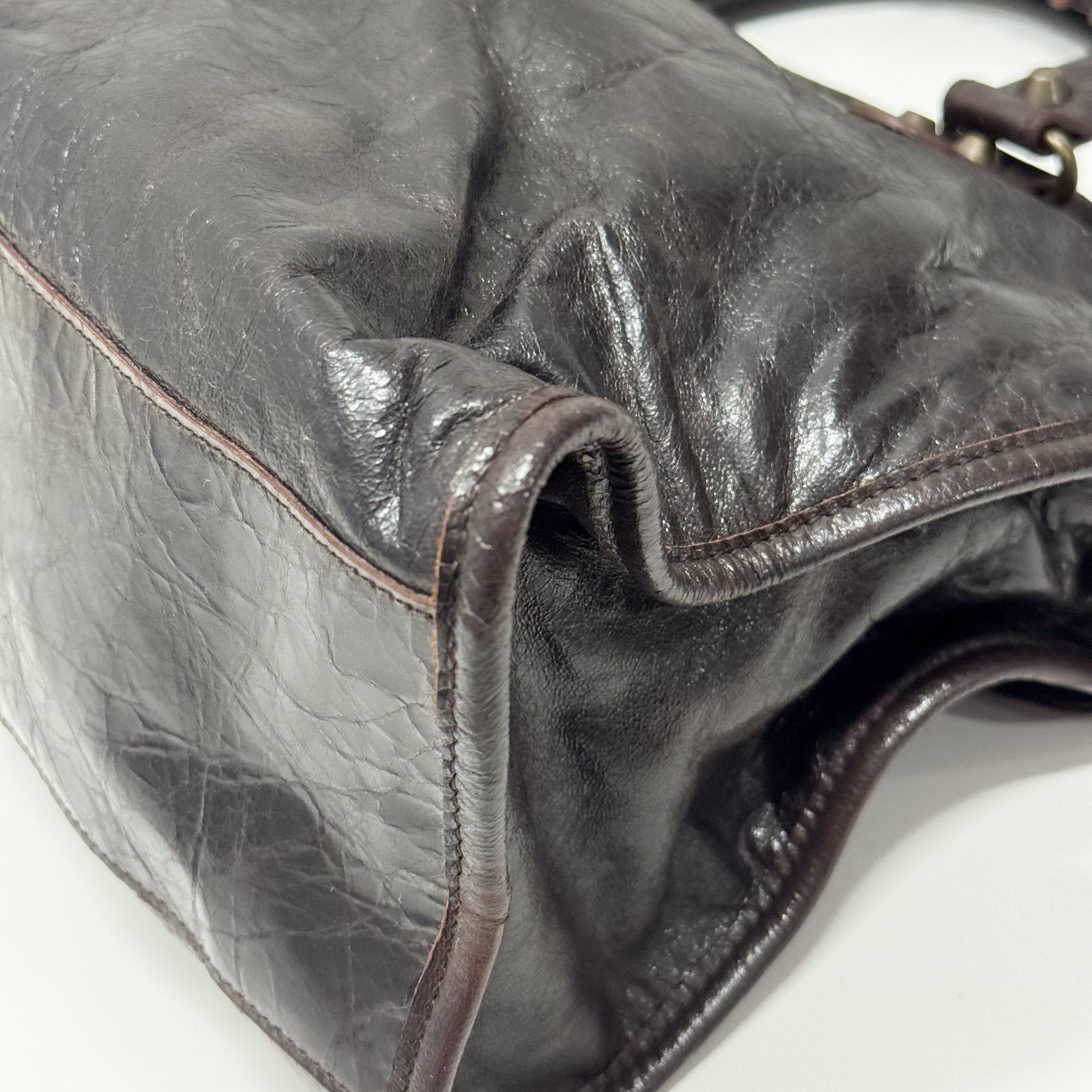 The Giant City Brown Leather Two Way Bag