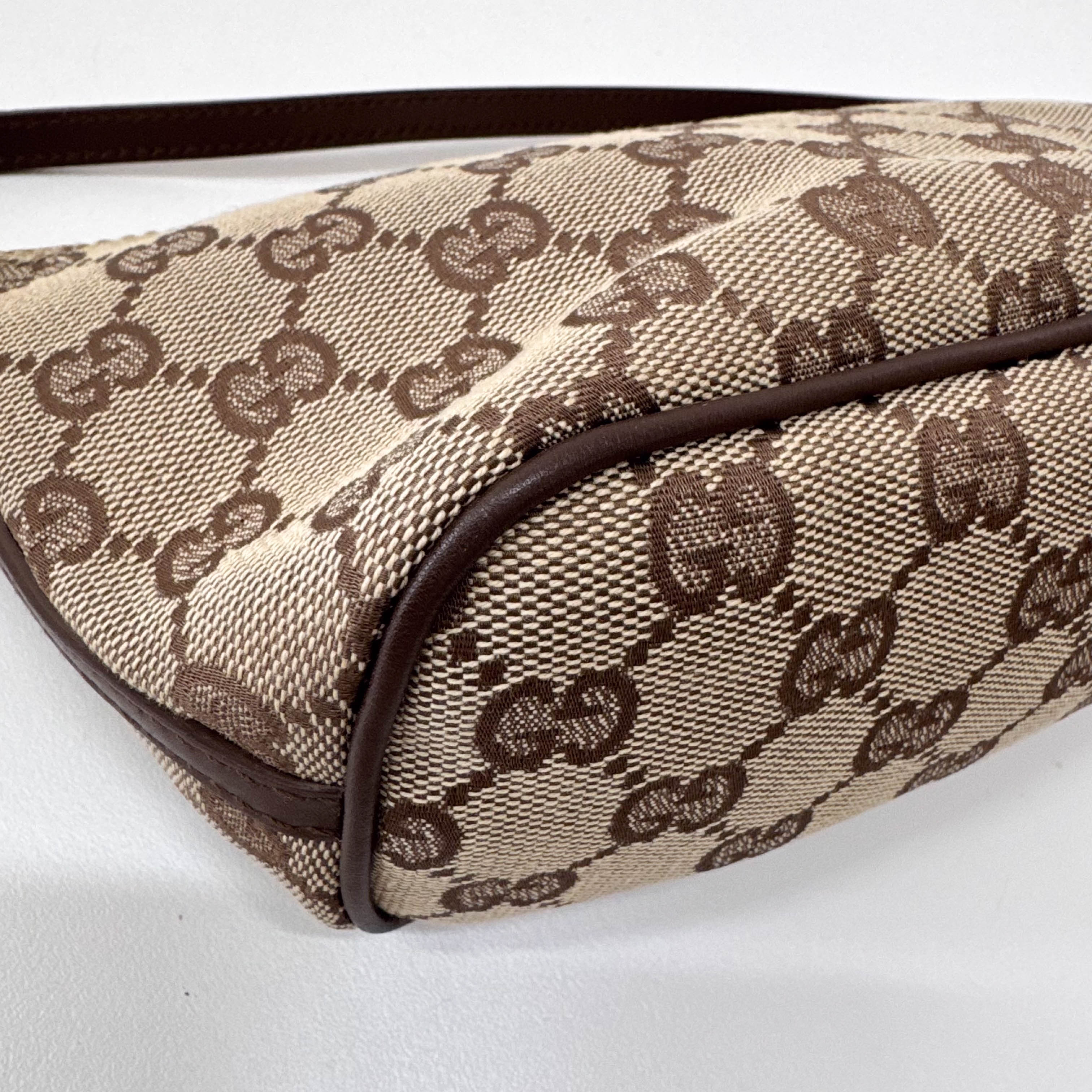 Brown GG Canvas Hobo Pochette Bag