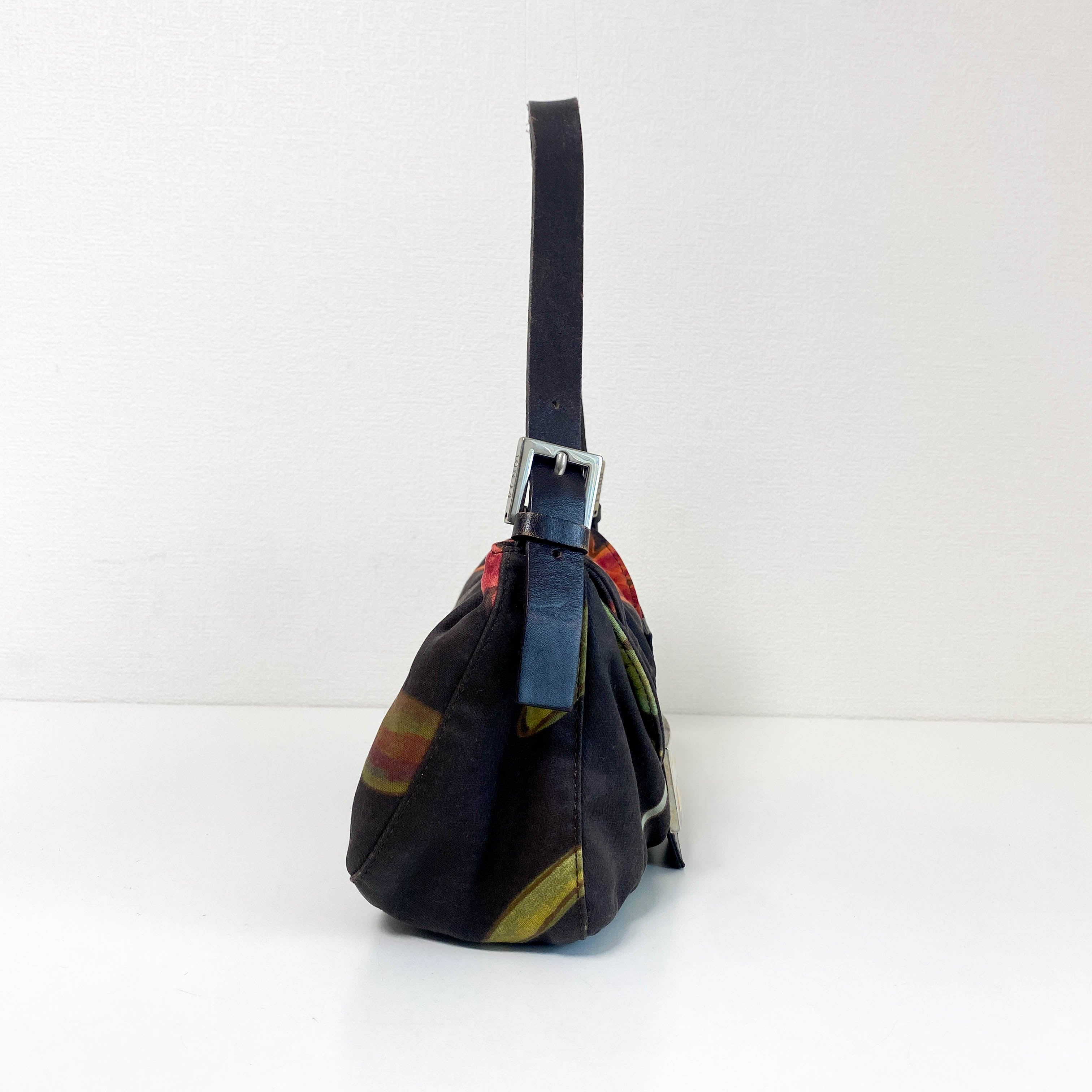 Baguette Flower Design Neoprene Shoulder Bag