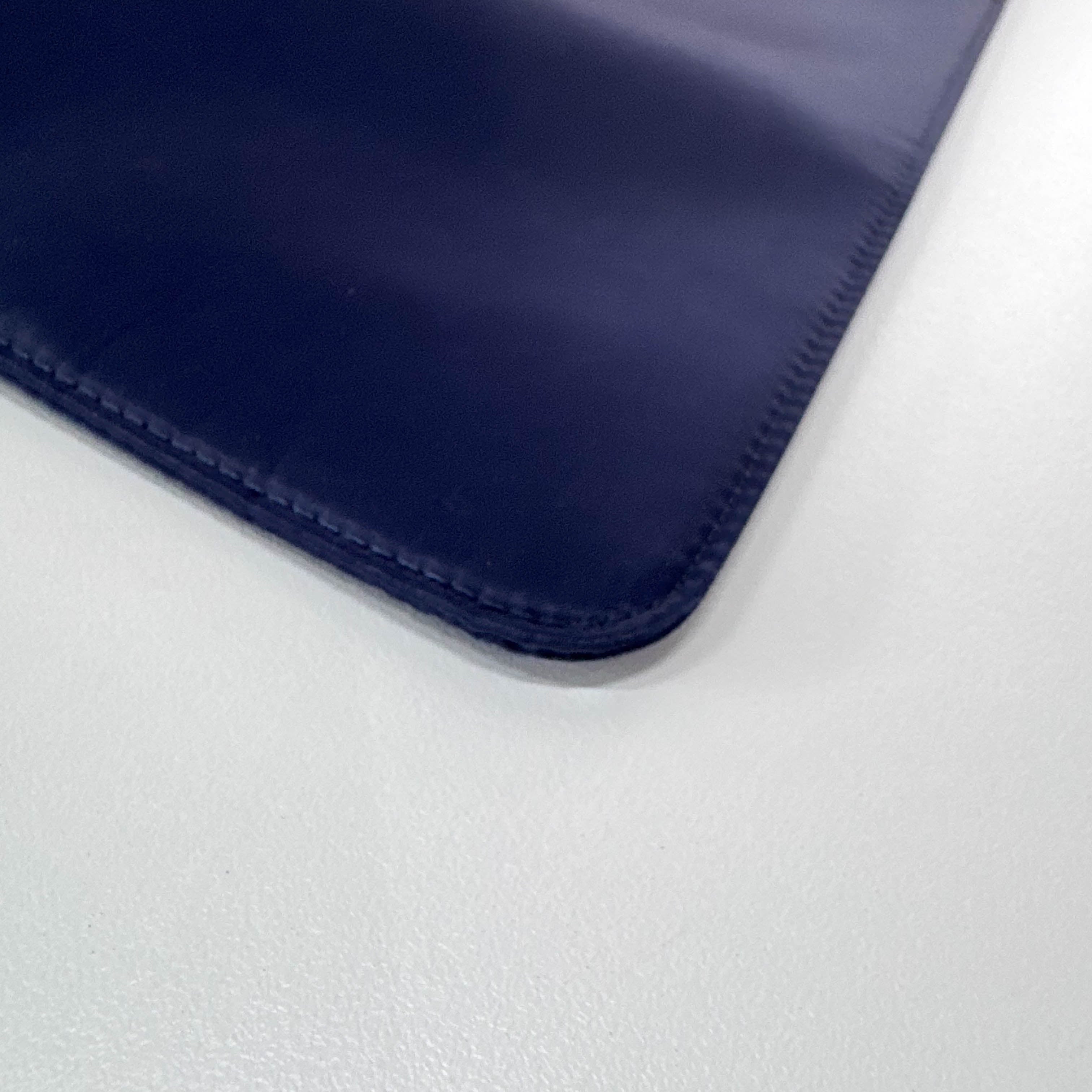 Archive Navy/Red Totes