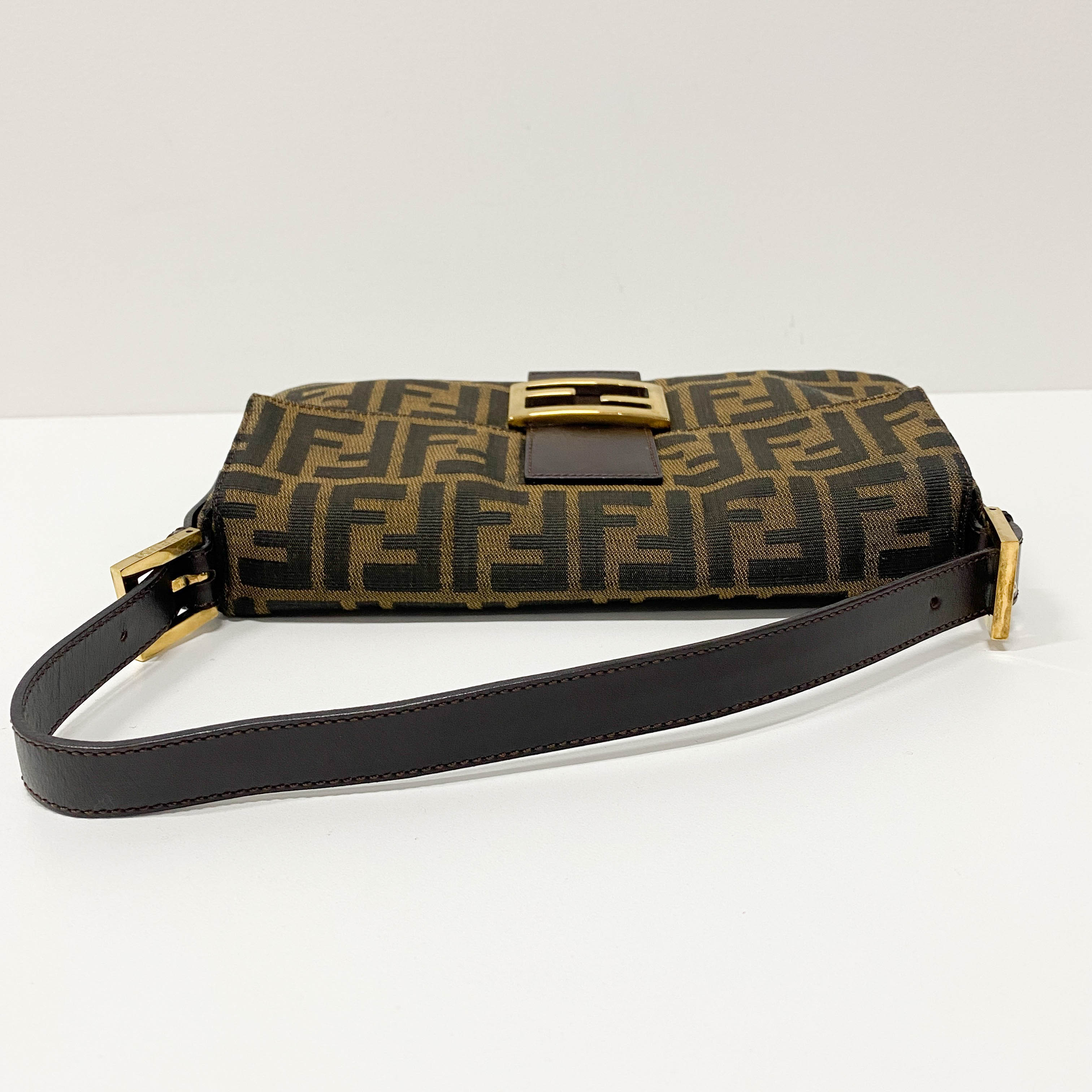 Zucca Brown Canvas Shoulder Bag