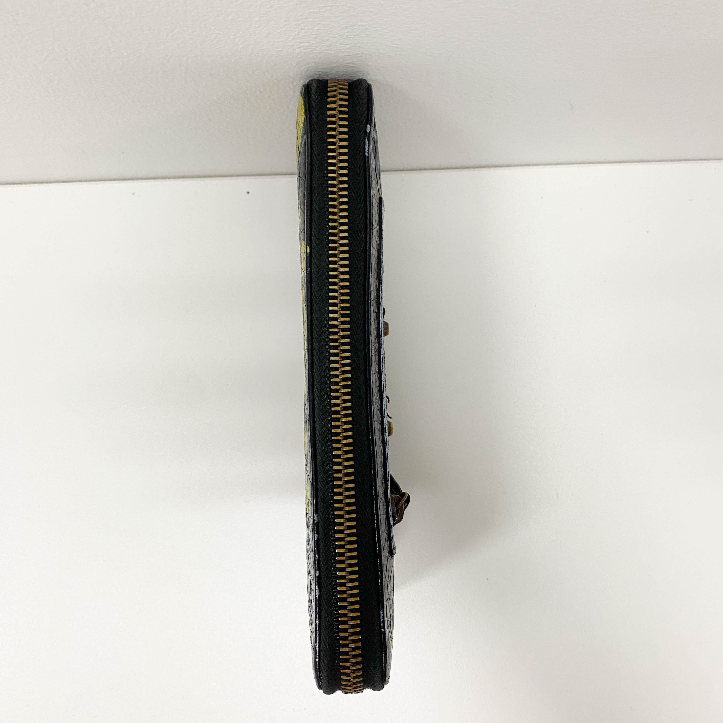 Graffiti Round Zipper Black Lambskin Leather Wallet