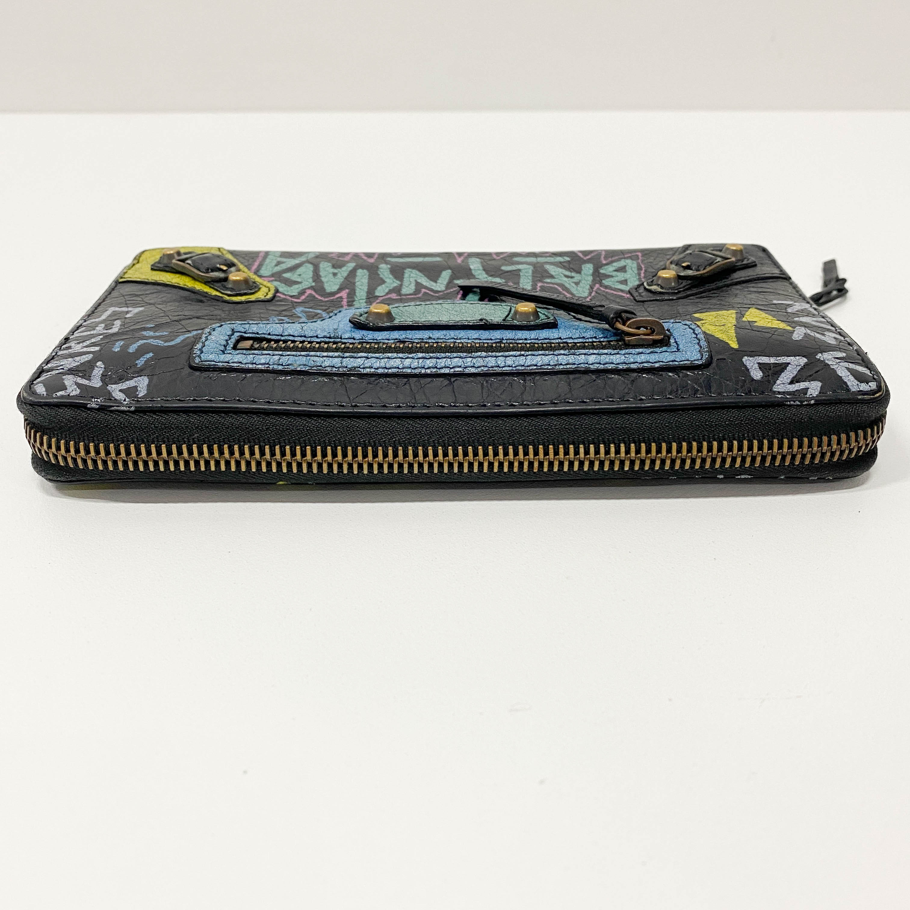 Graffiti Round Zipper Black Lambskin Leather Wallet