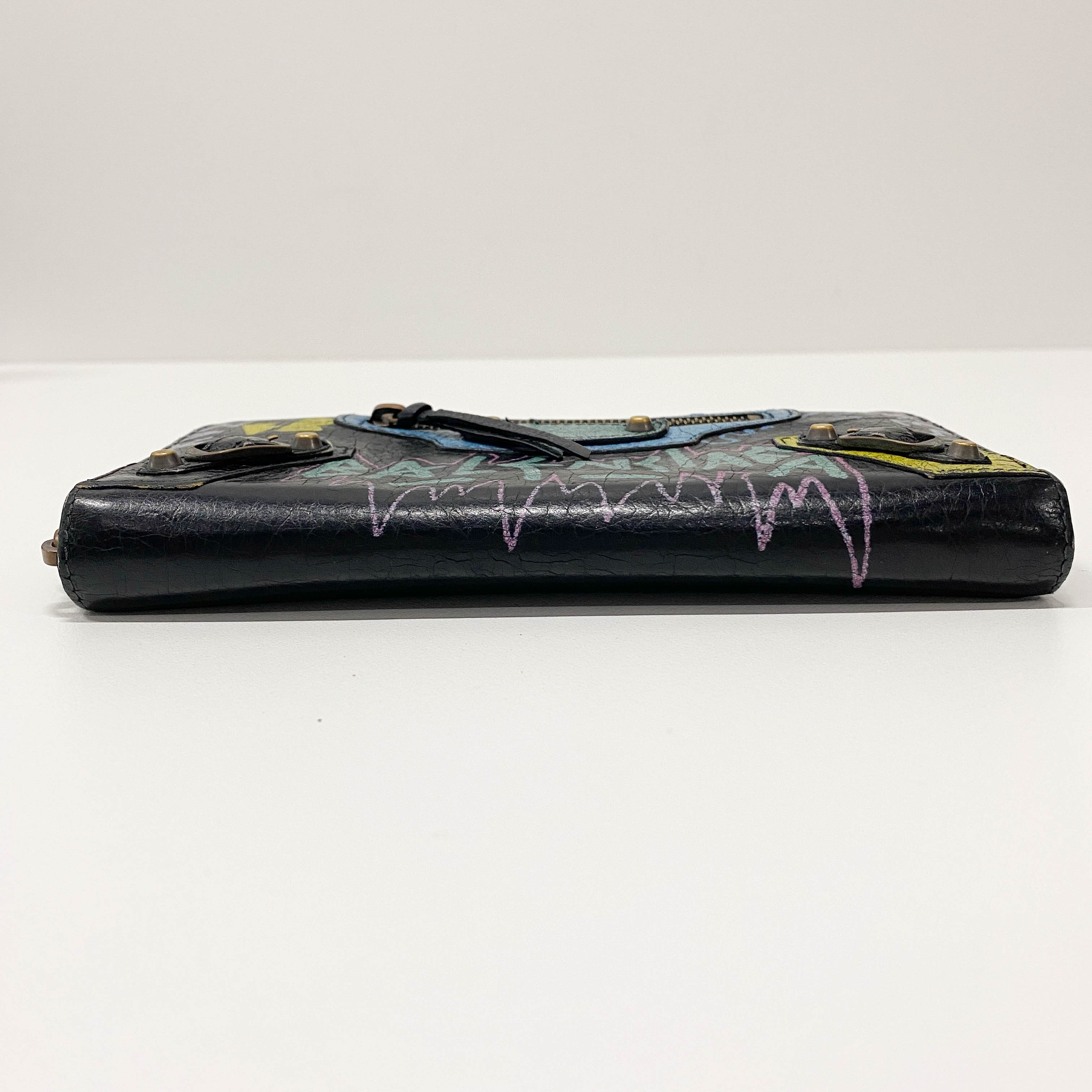 Graffiti Round Zipper Black Lambskin Leather Wallet