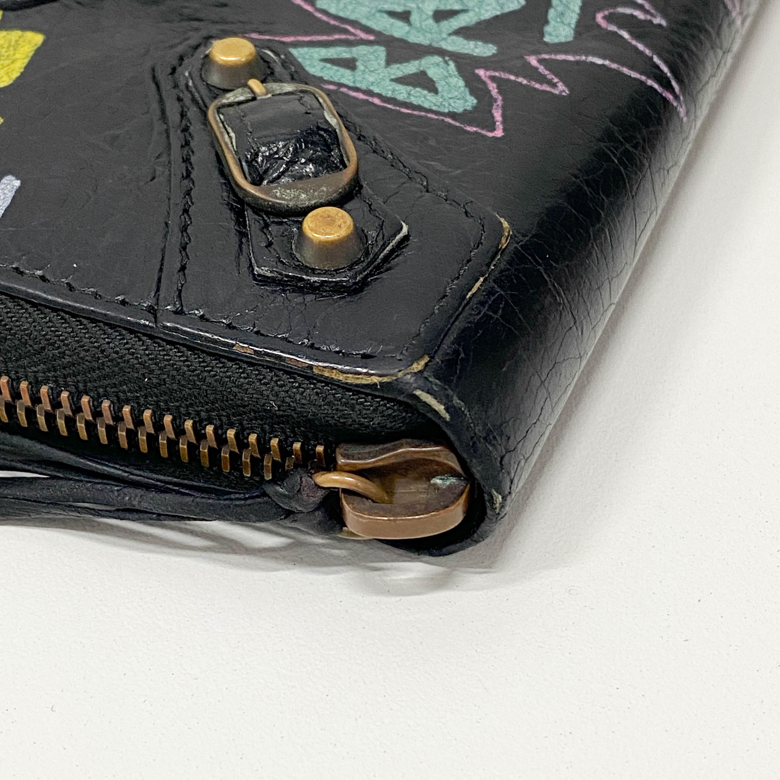 Graffiti Round Zipper Black Lambskin Leather Wallet