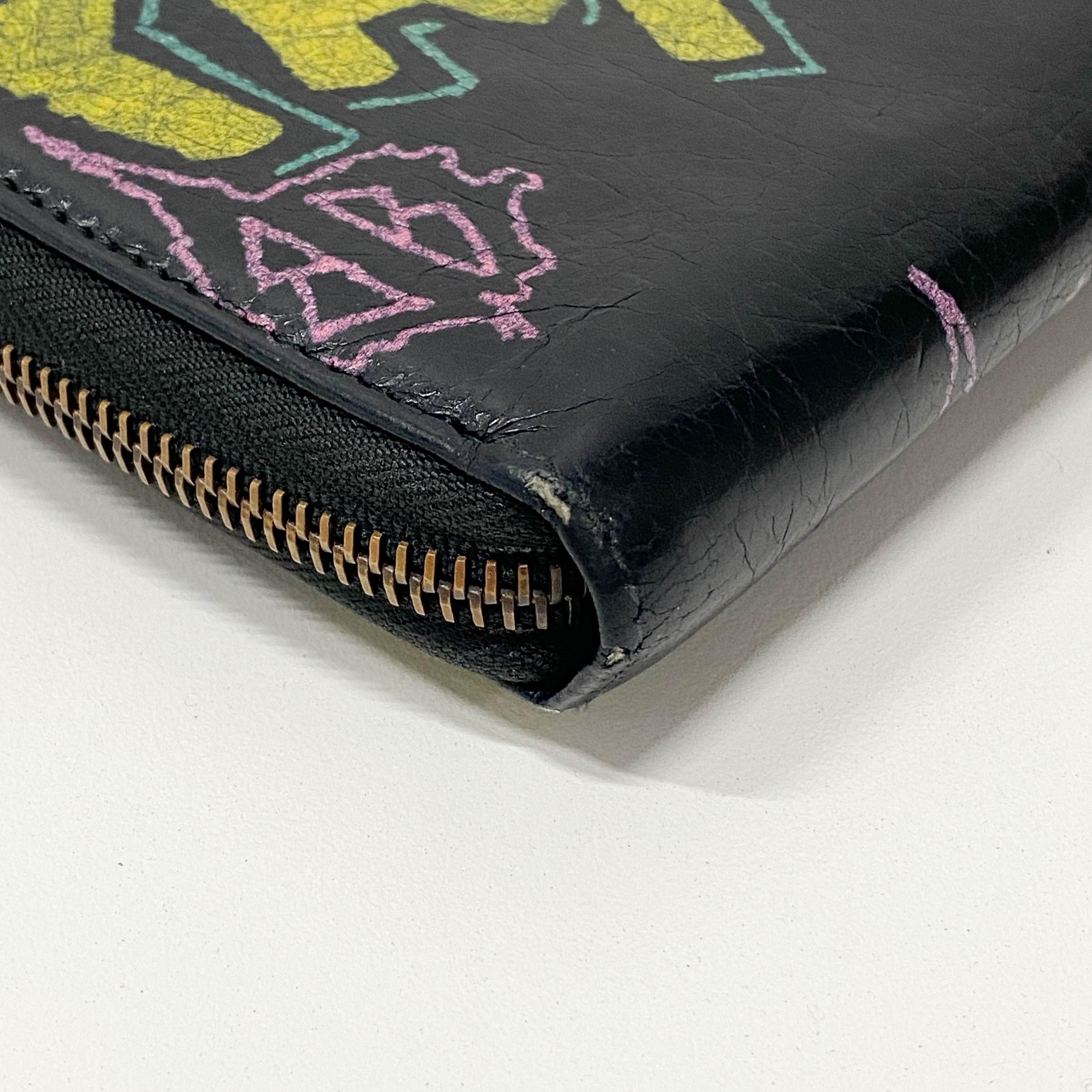 Graffiti Round Zipper Black Lambskin Leather Wallet