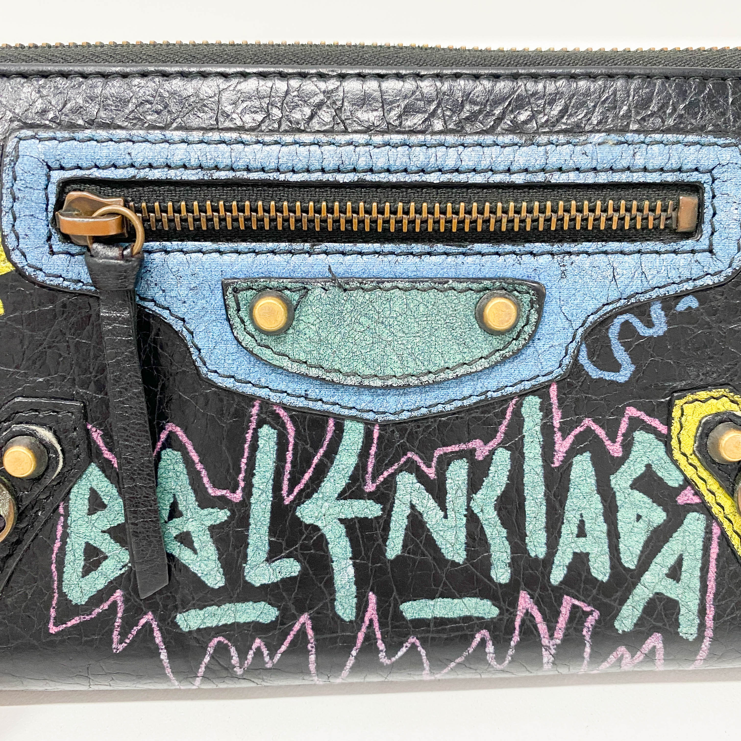 Graffiti Round Zipper Black Lambskin Leather Wallet