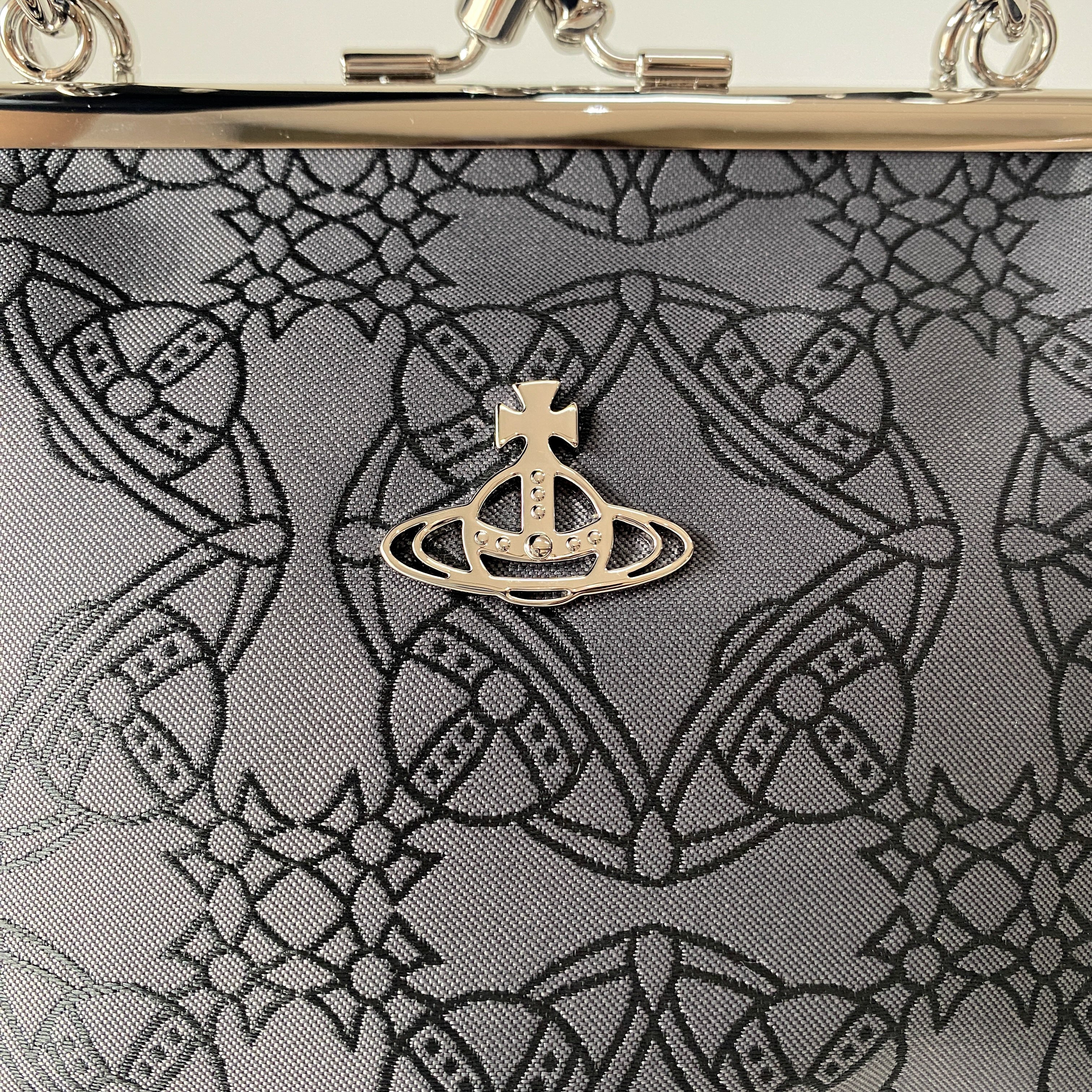 Granny Frame Small Grey Design Hand/Shoulder Bag