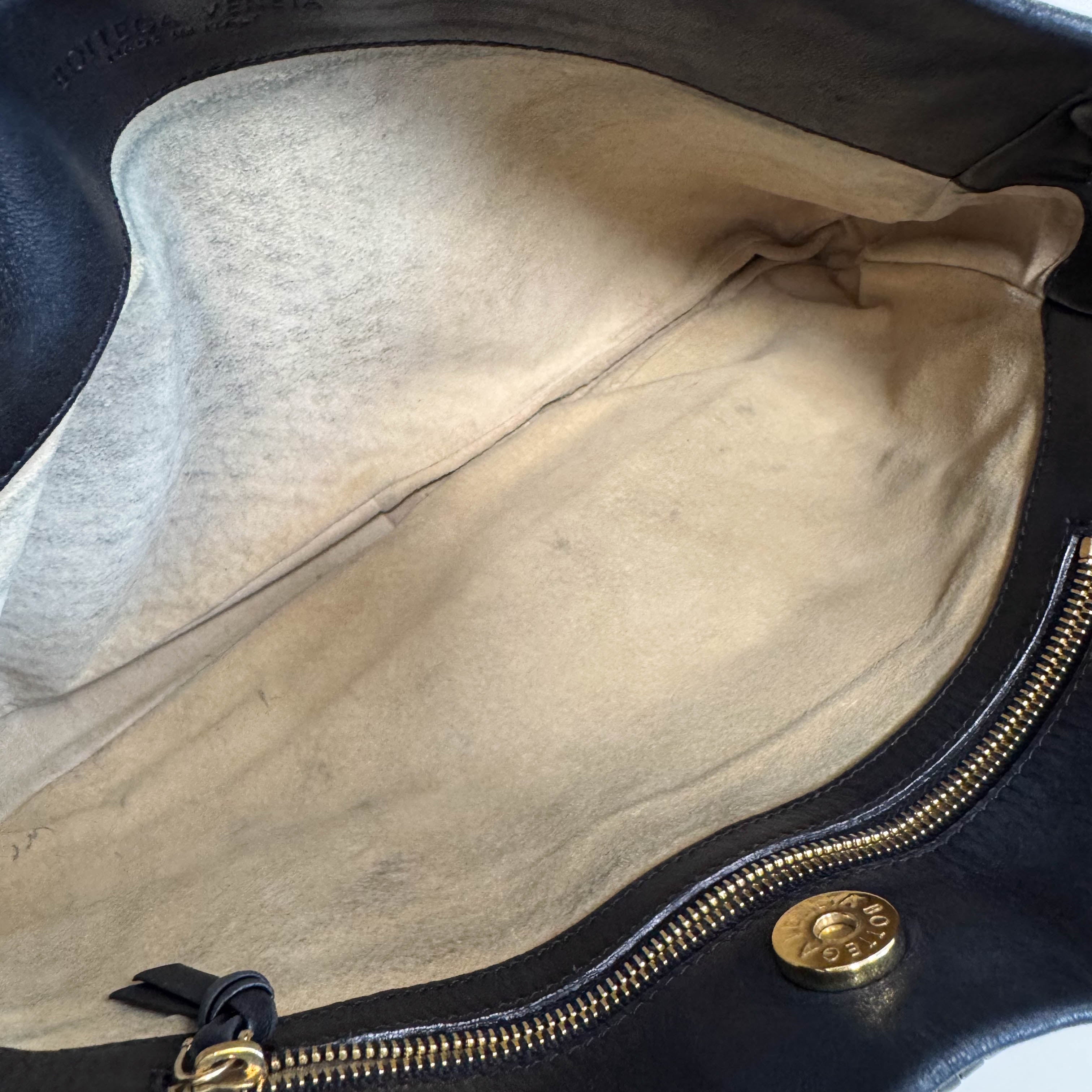 Intrecciato Black and Brown Leather Shoulder Bag