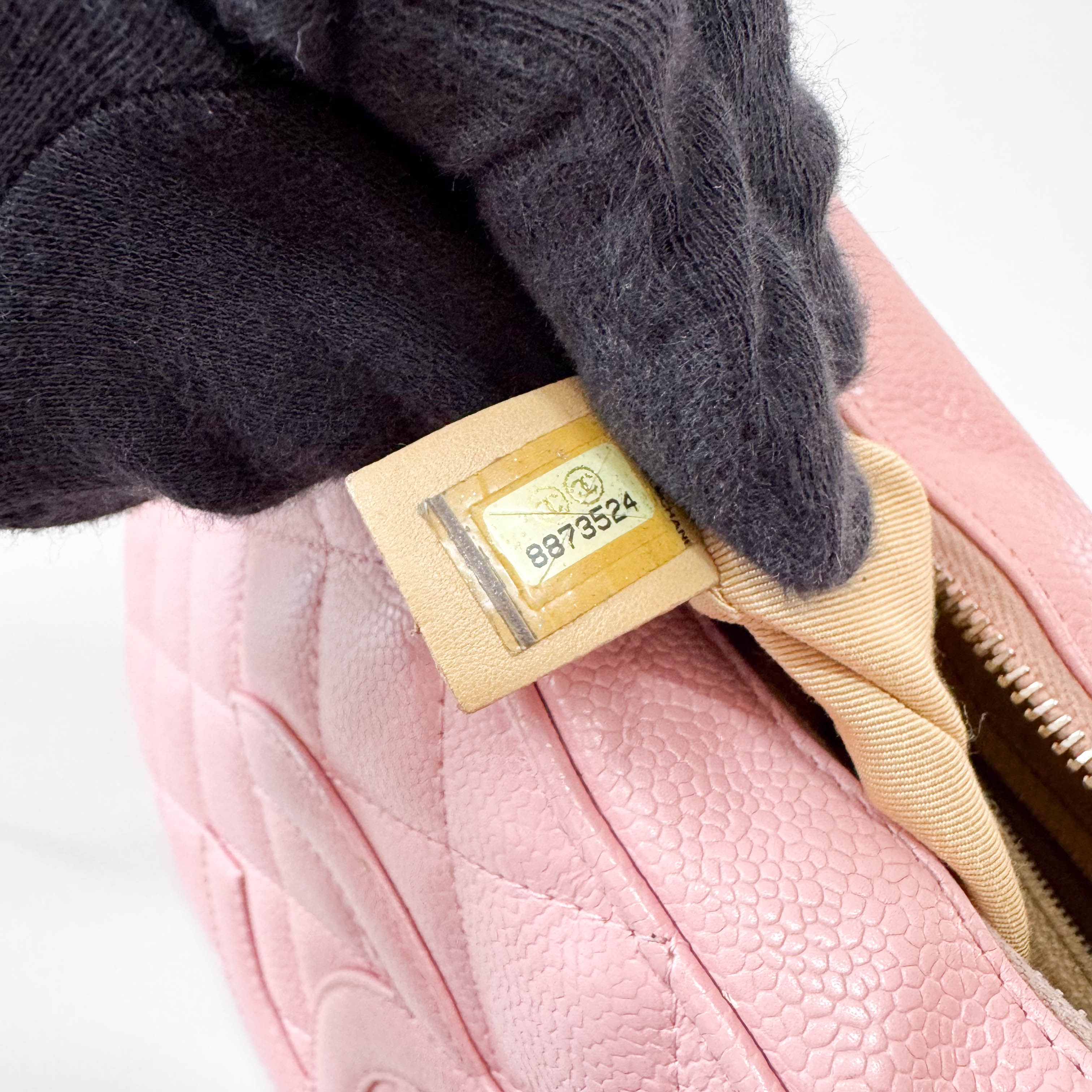 Quilted Grain Calf Skin Leather Pink Hobo Shoulder Bag