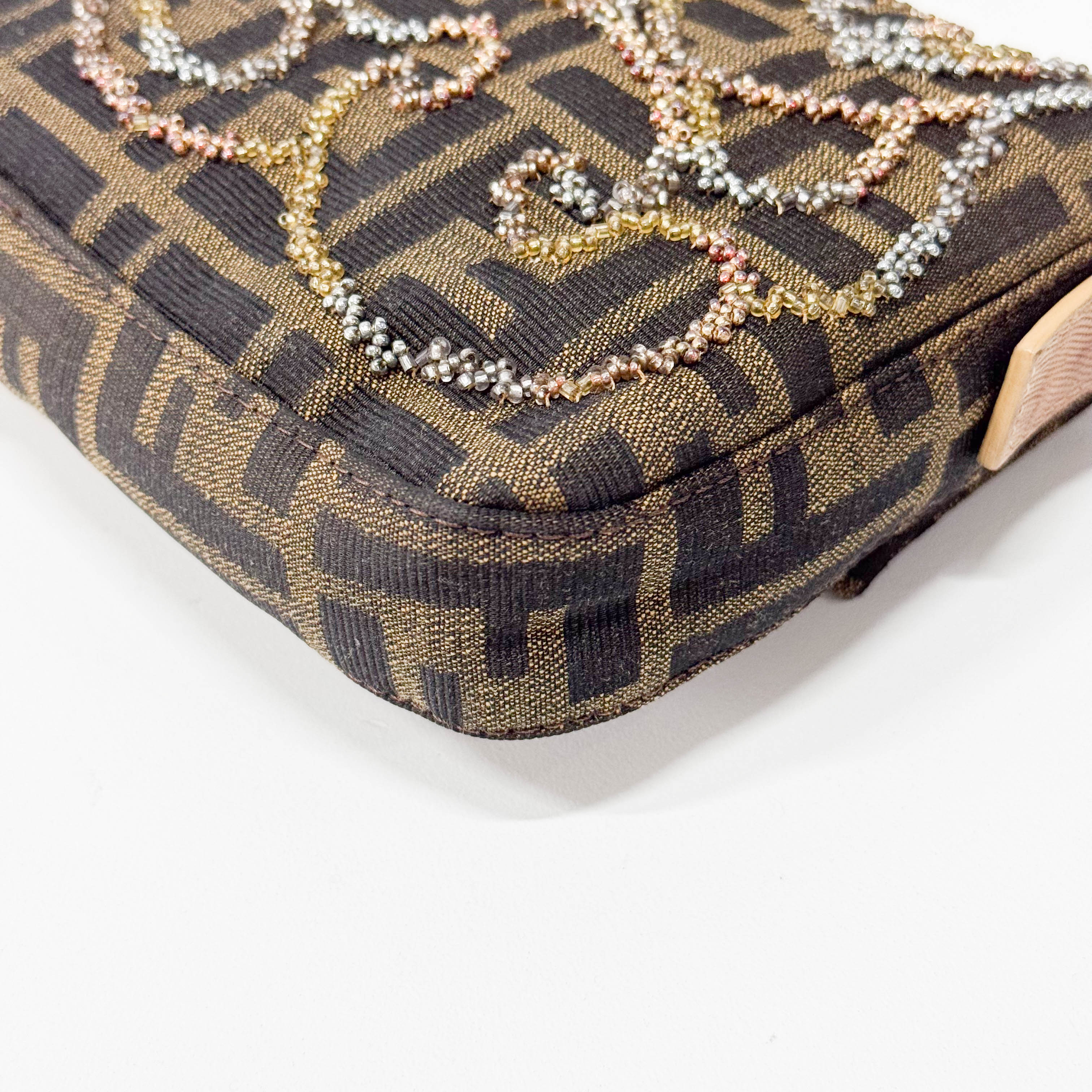 Zucca Baguette Brown Canvas Embroidery Shoulder Bag