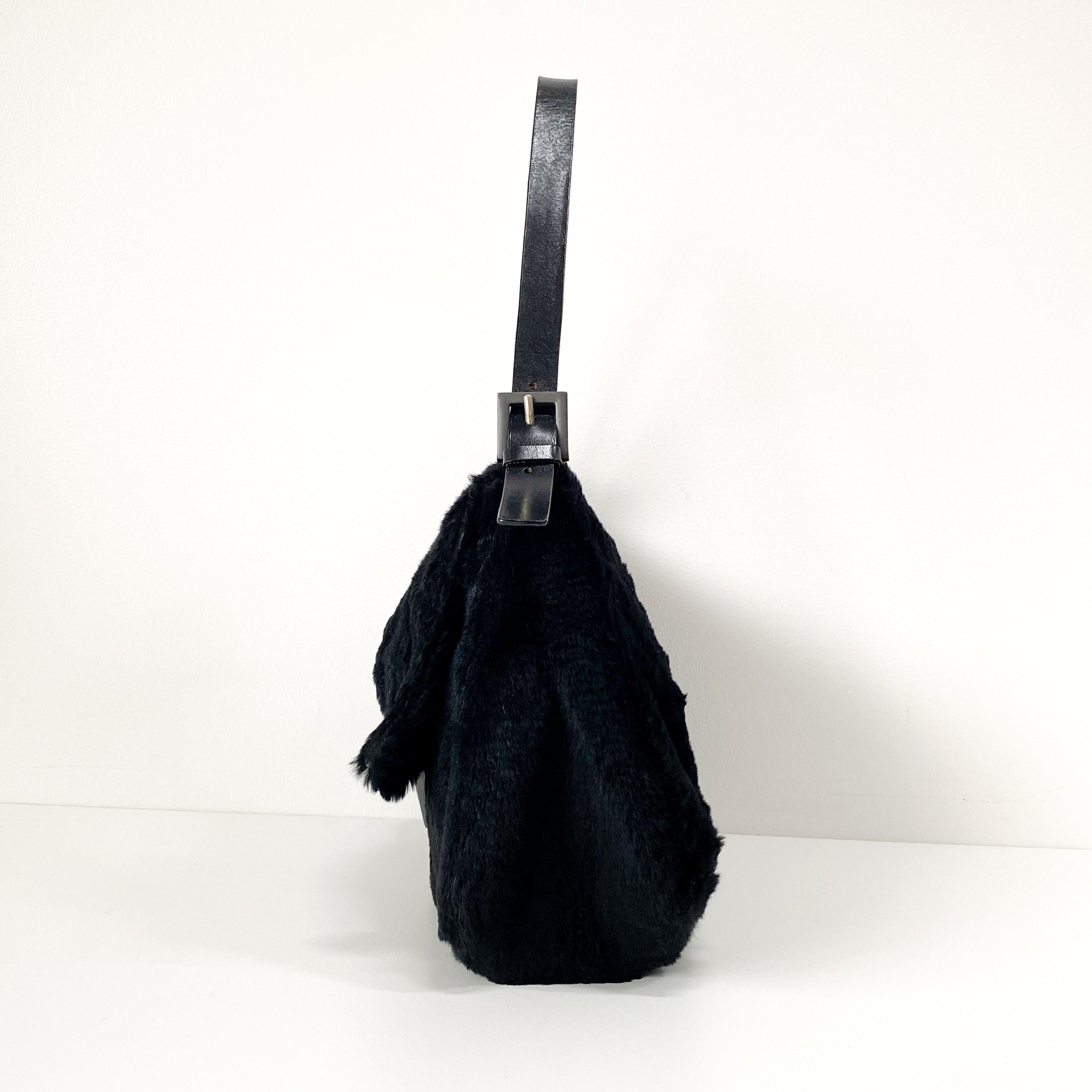 Mamma Baguette Black Fur Shoulder Bag