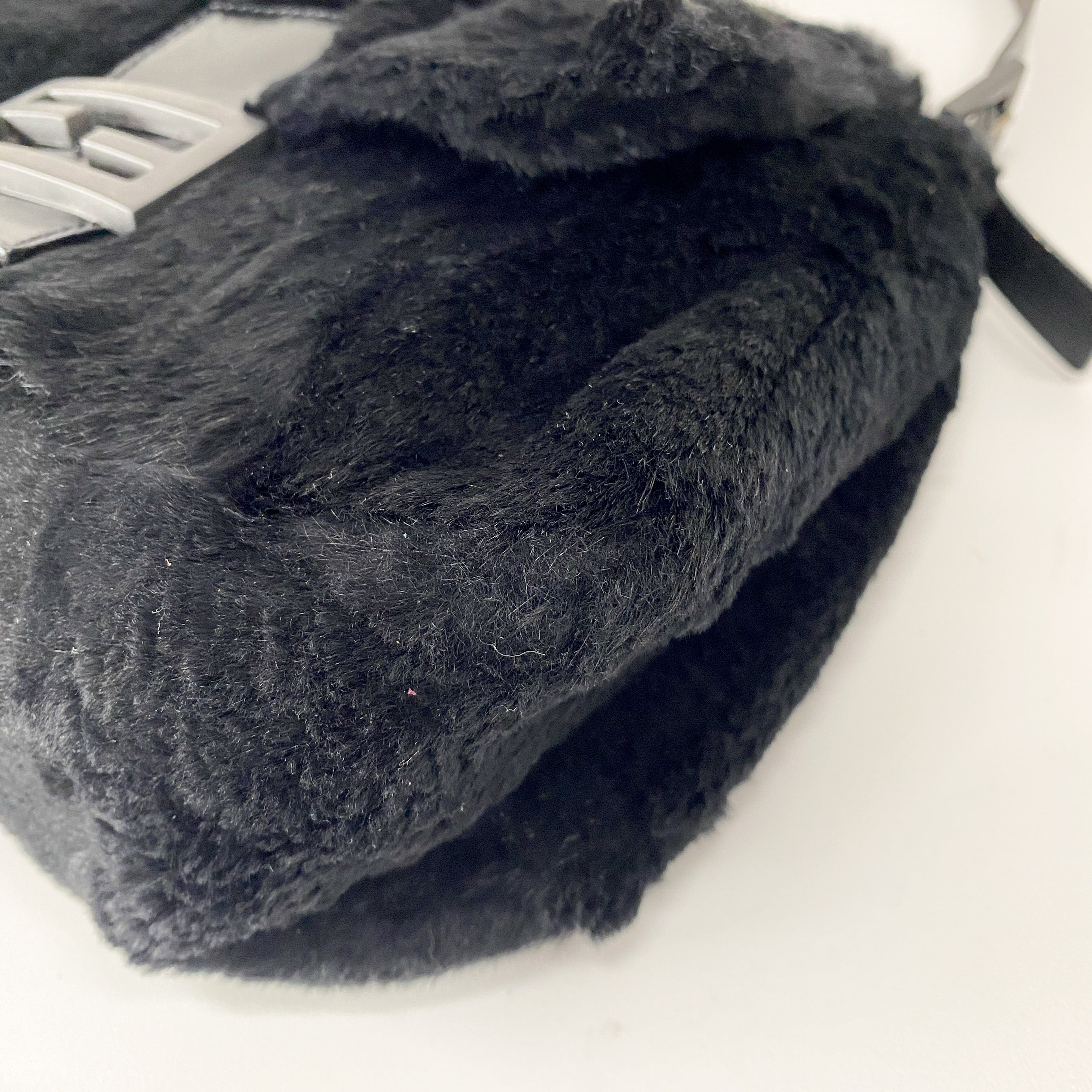 Mamma Baguette Black Fur Shoulder Bag