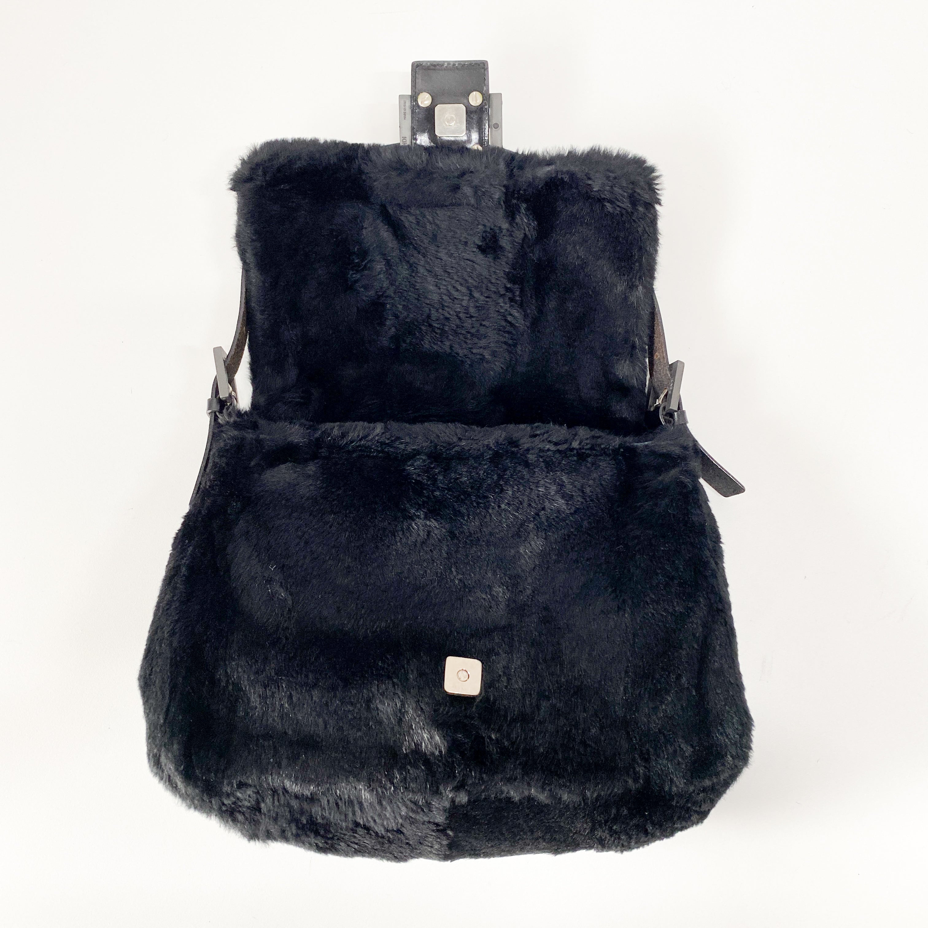 Mamma Baguette Black Fur Shoulder Bag
