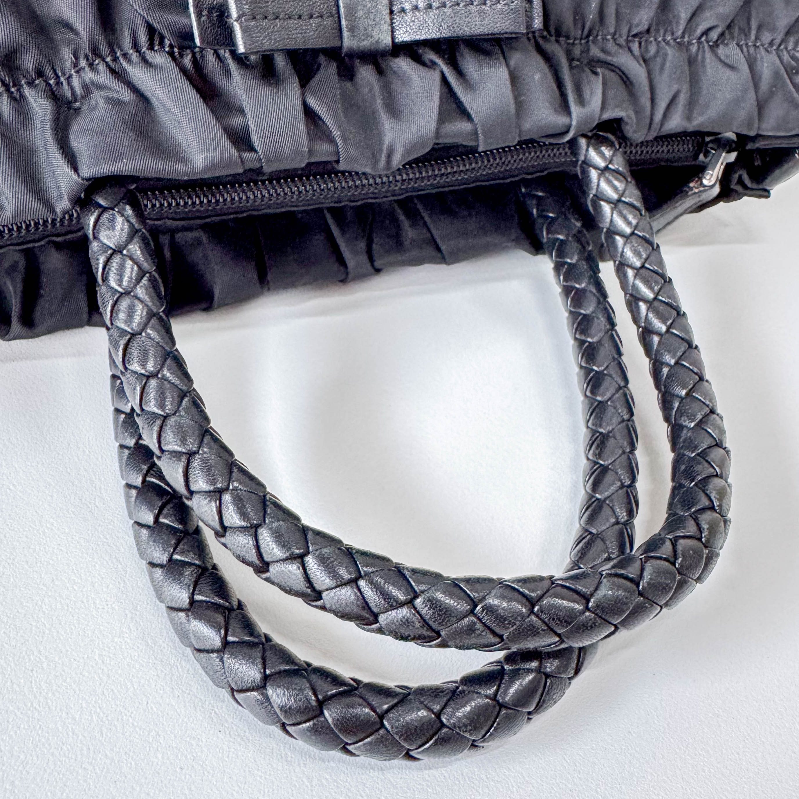 Ribbon Tessuto Nylon Handle Bag