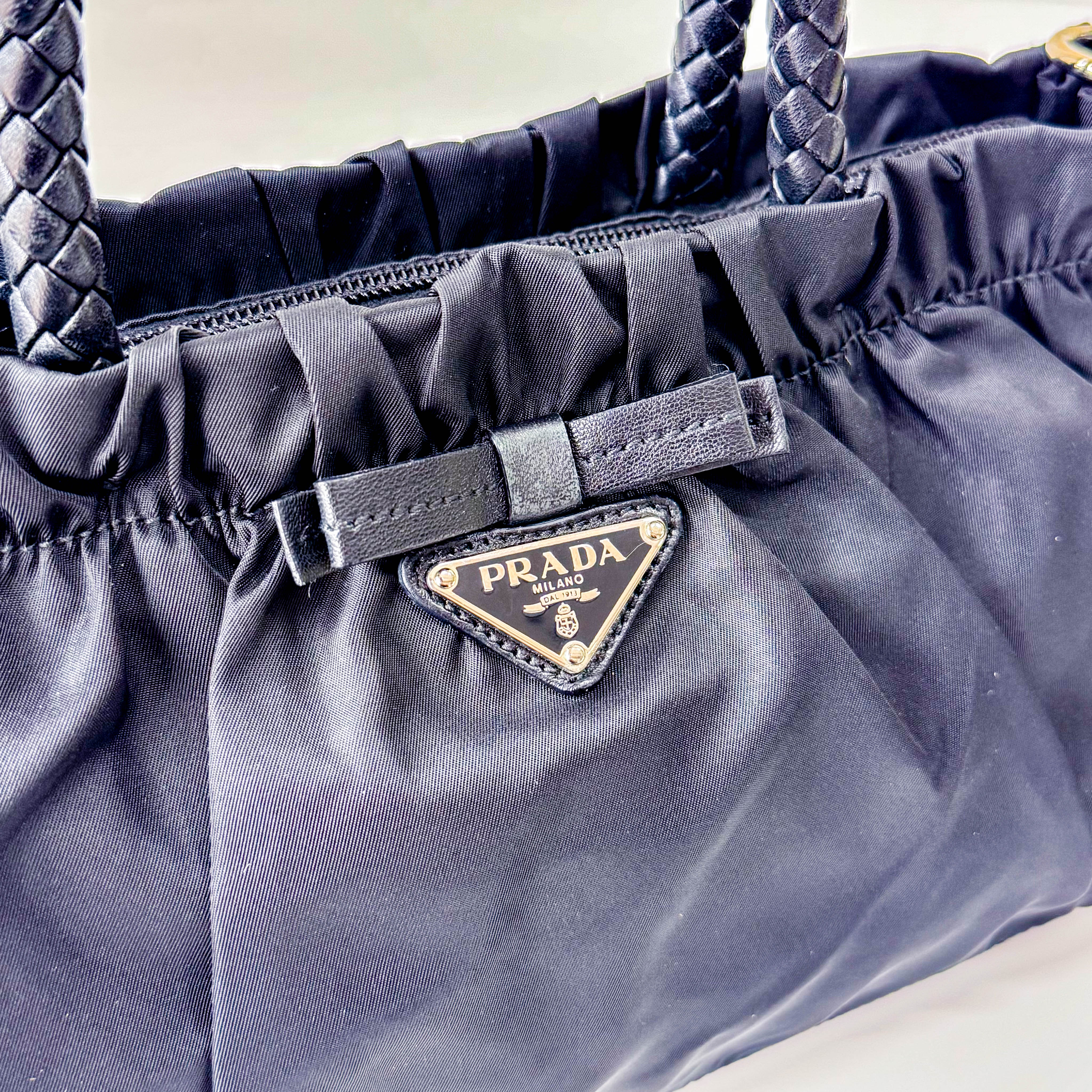 Ribbon Tessuto Nylon Handle Bag