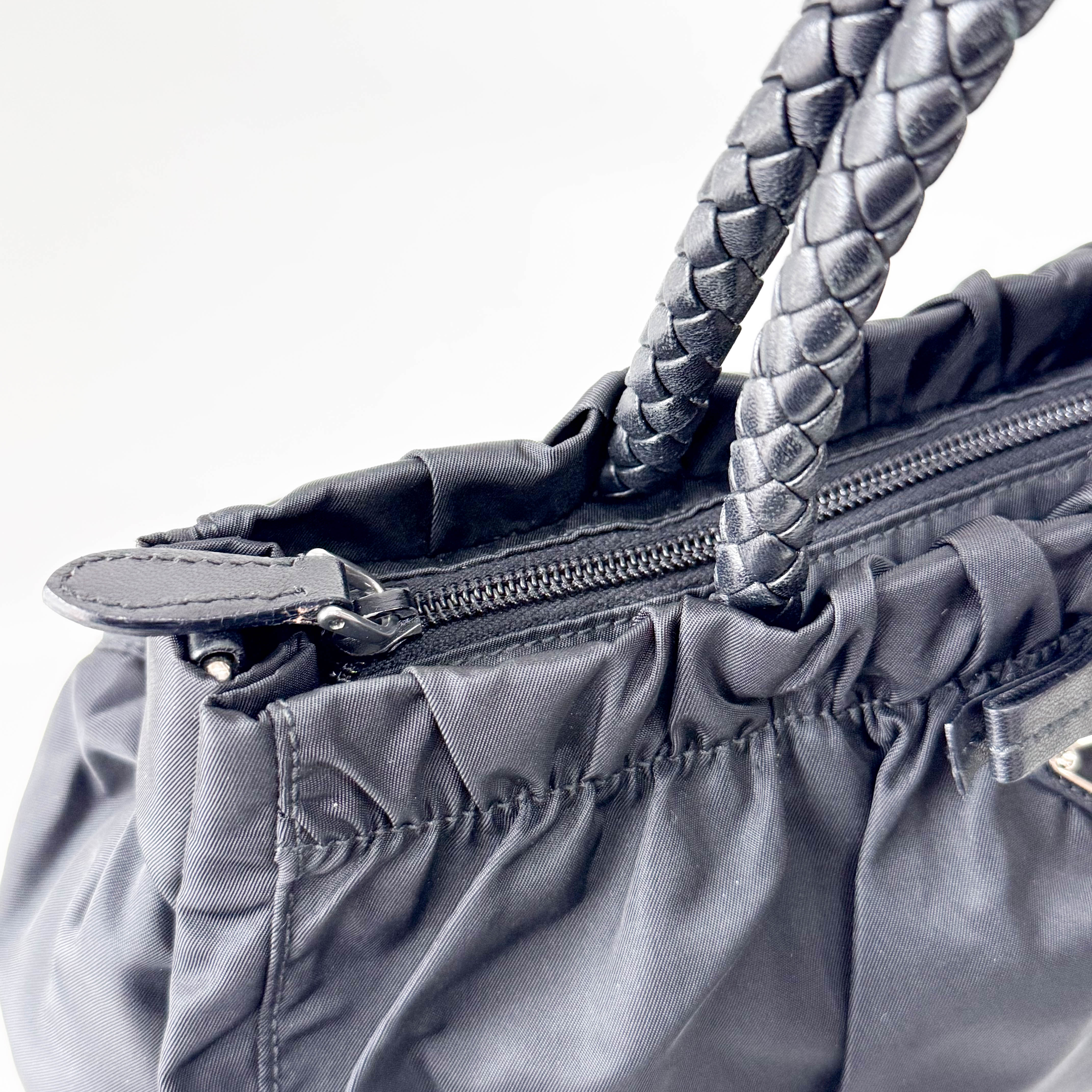 Ribbon Tessuto Nylon Handle Bag