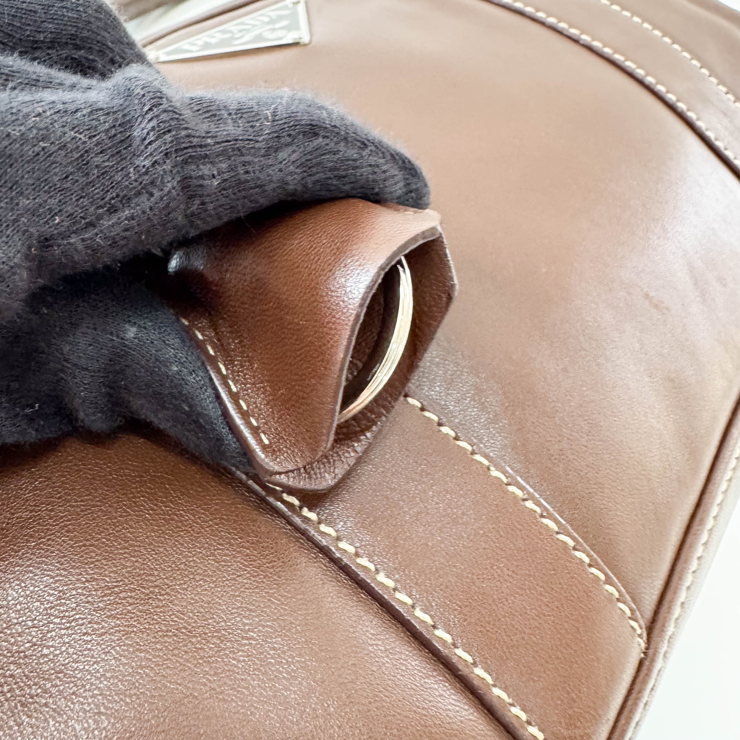 PRADA Archive Brown Leather Shoulder Bag – HIVE PRELOVED