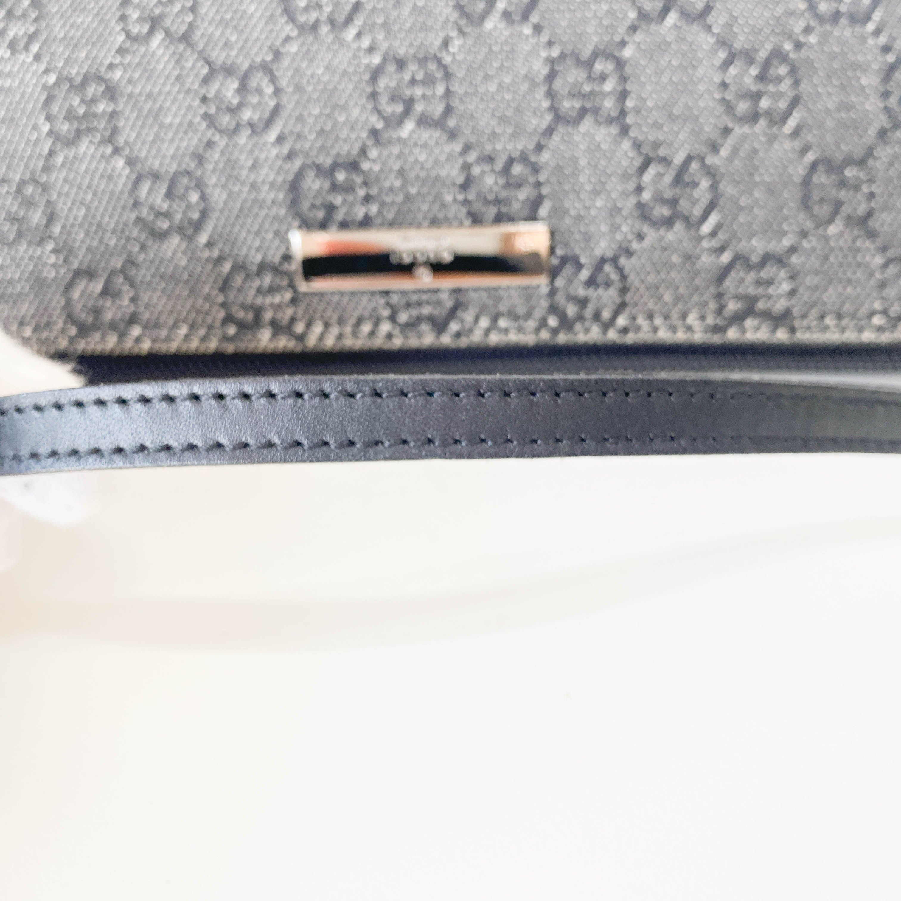 GG Canvas Navy Pouch