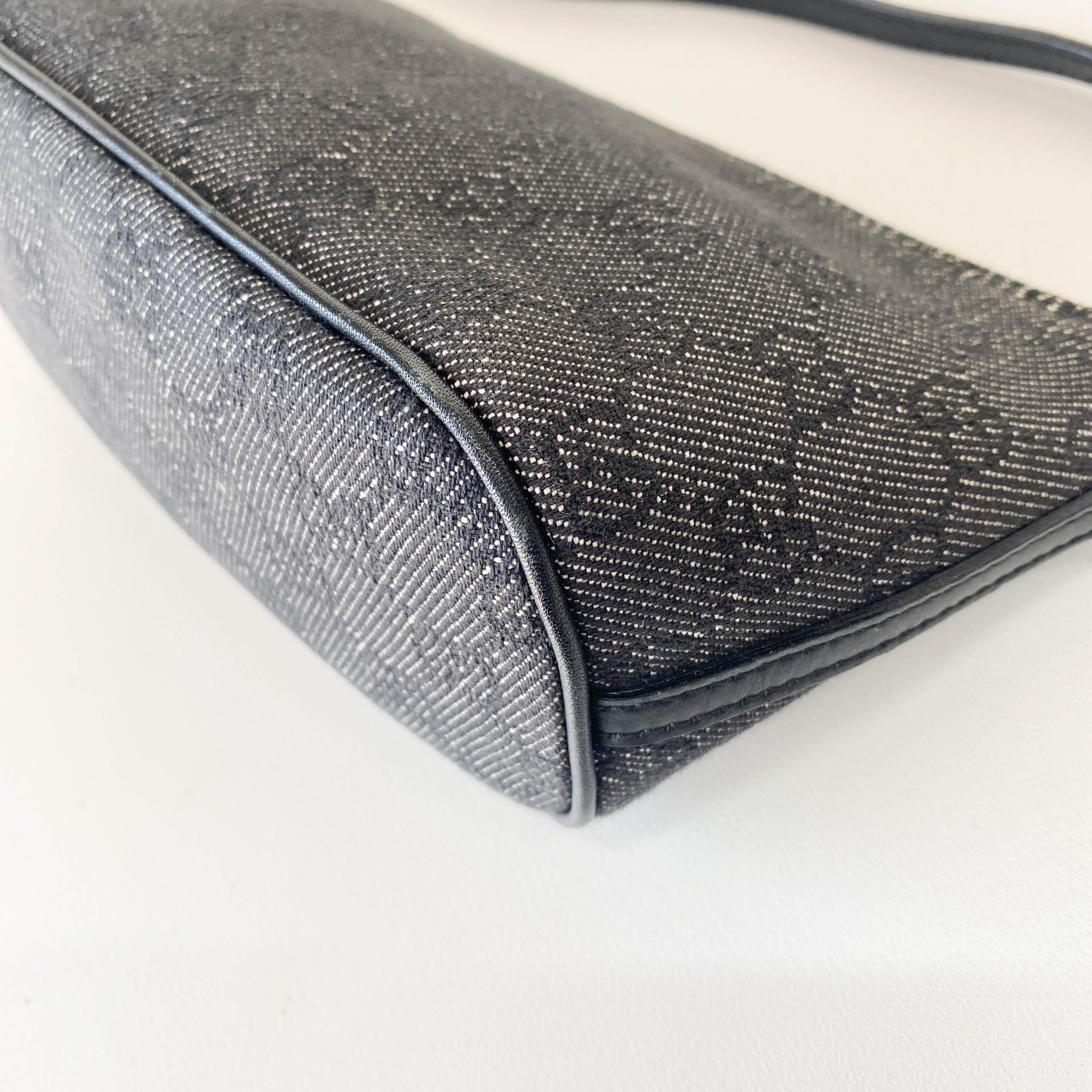 GG Canvas Navy Pouch