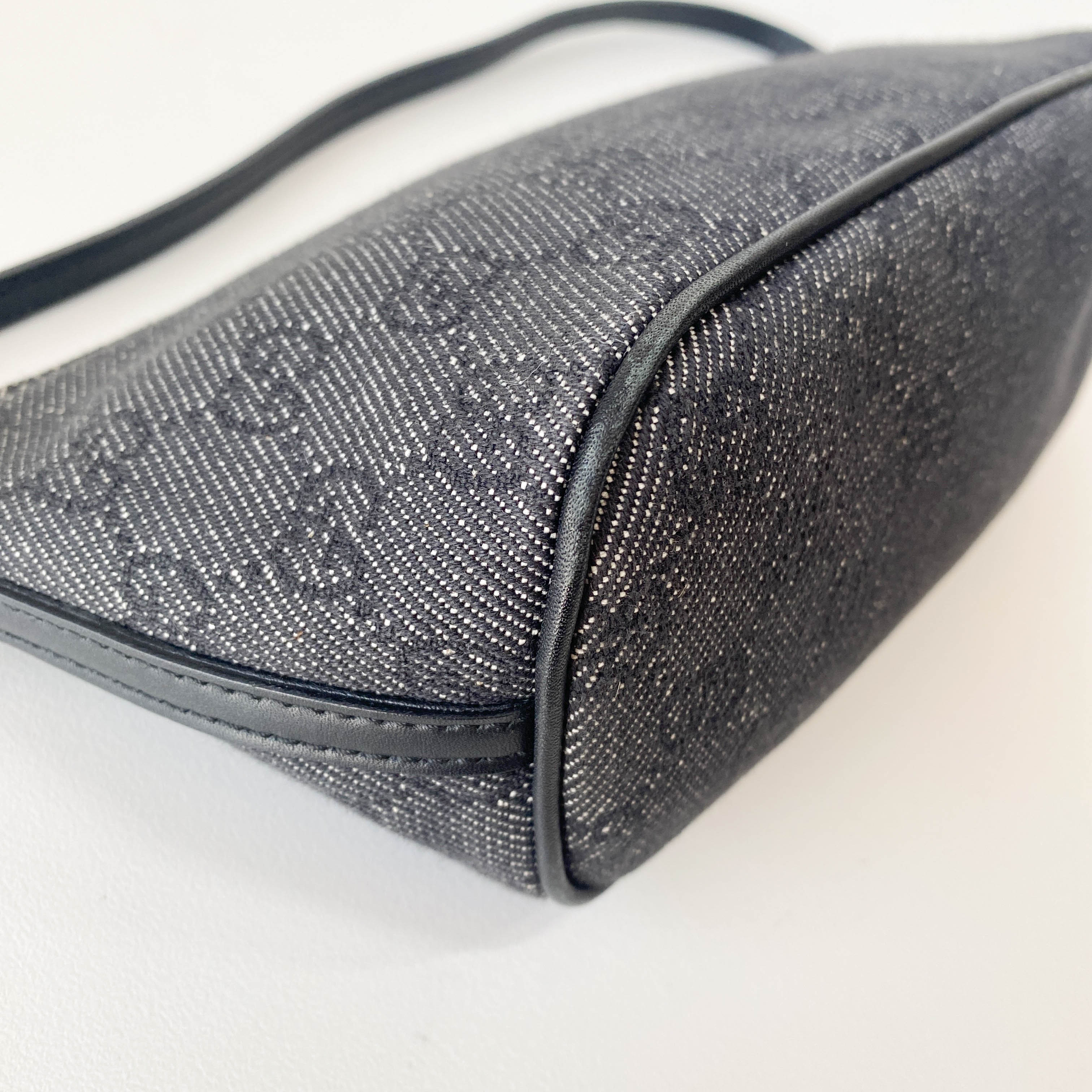 GG Canvas Navy Pouch