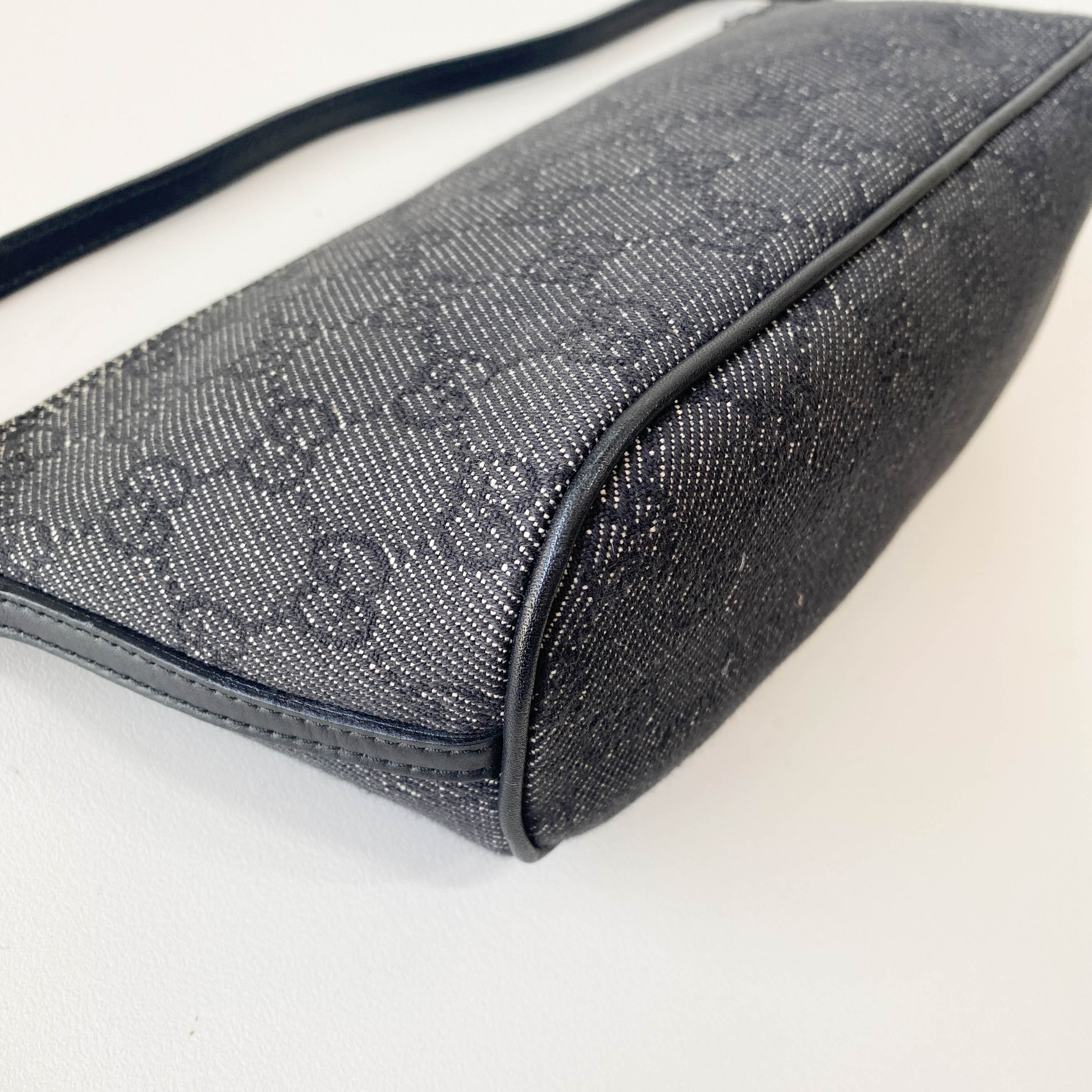 GG Canvas Navy Pouch