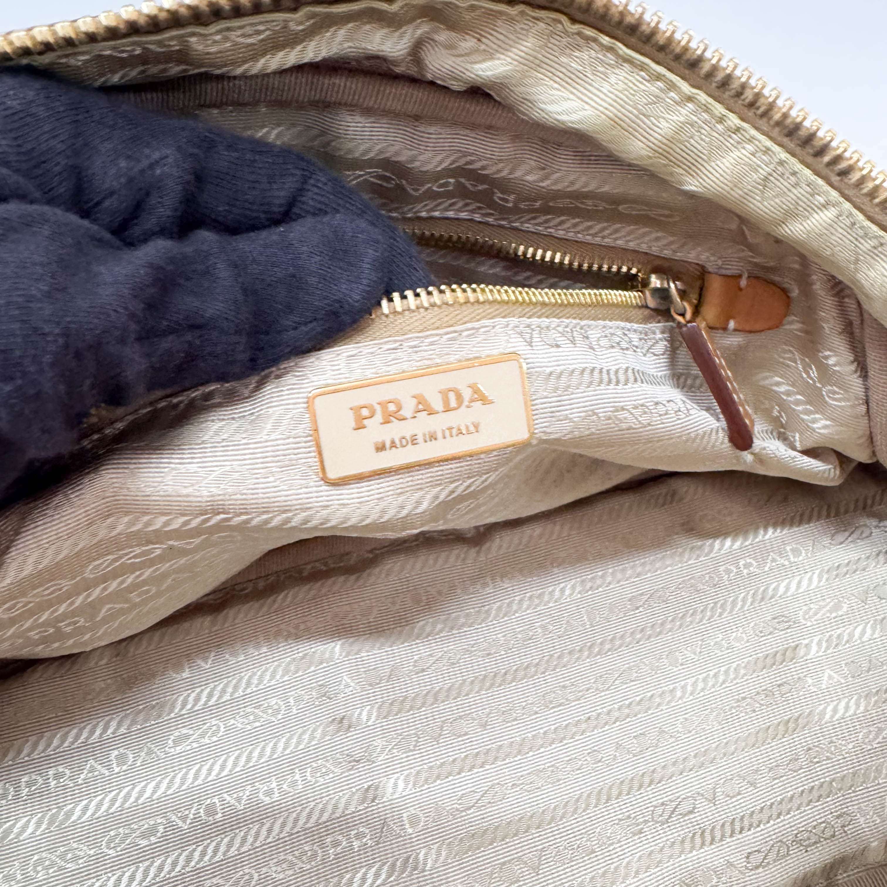 バッグ PRADA ARCHIVE LEATHER BELT SHOULDER BAG PRADA Archive Brown Leather Shoulder Bag – HIVE PRELOVED
