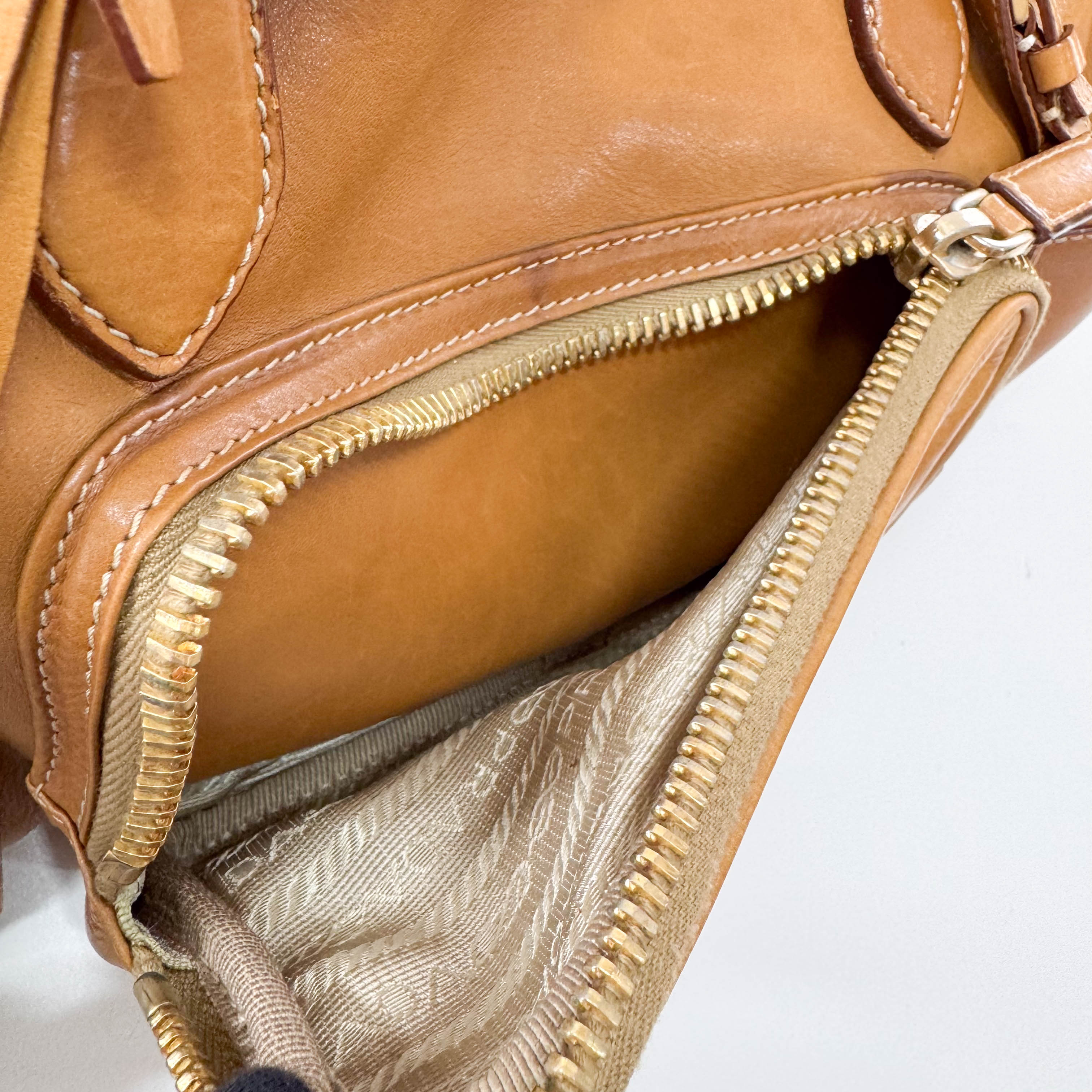 PRADA Archive Brown Leather Shoulder Bag – HIVE PRELOVED