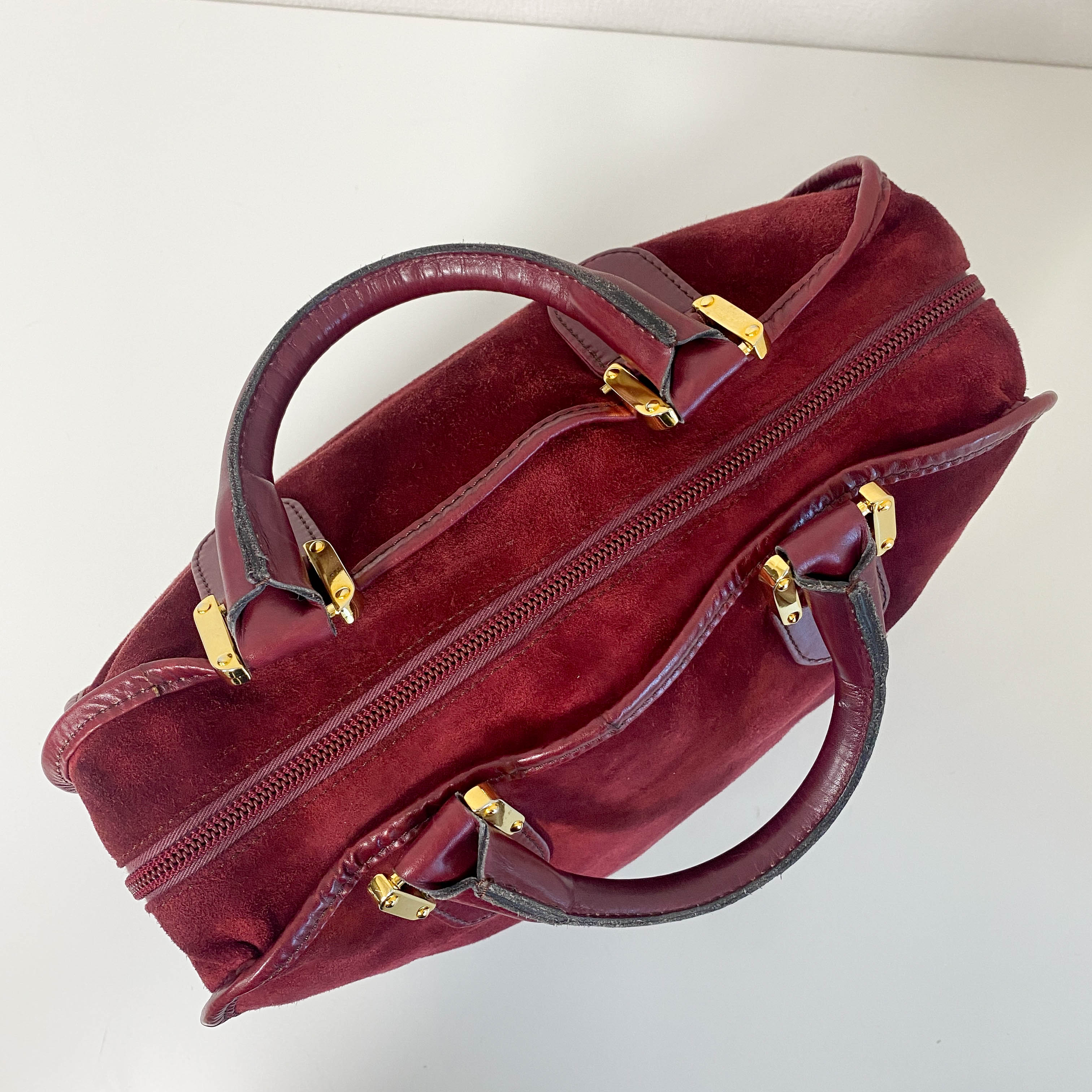 Amazona 32 Burgundy Suede Handle Bag