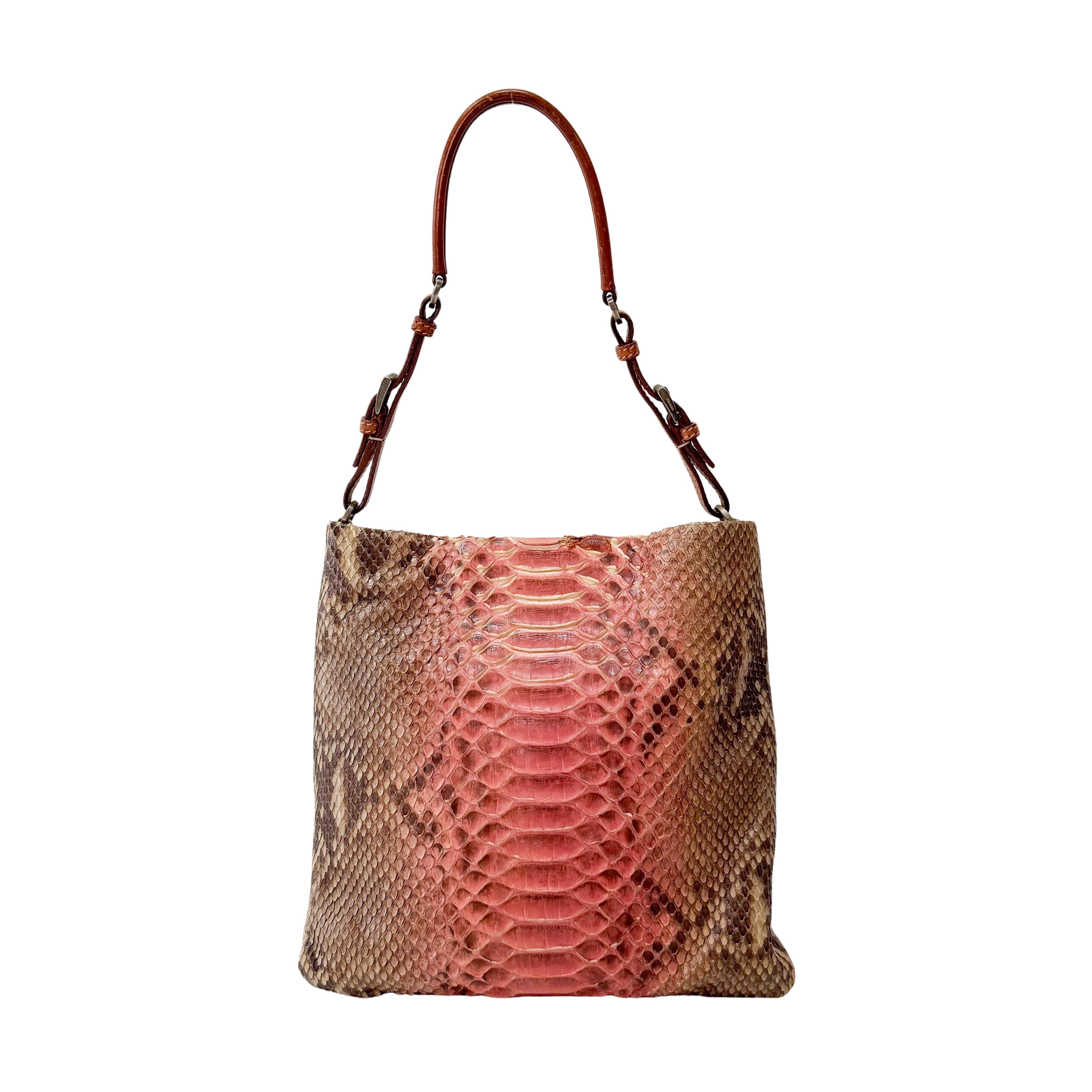 Leather Gradation Pink Shoulder Bag