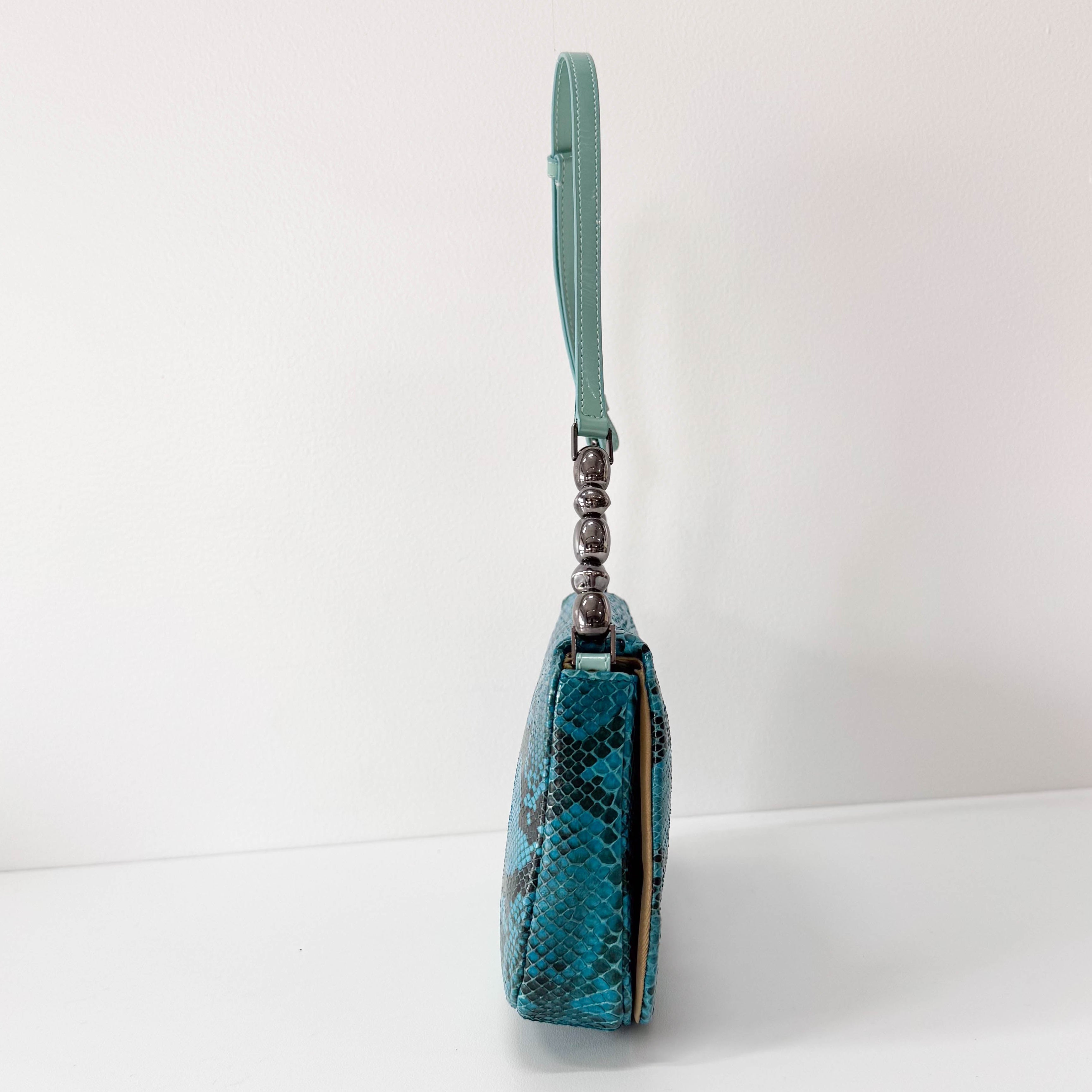 Malice Pearl Blue Leather Shouder Bag