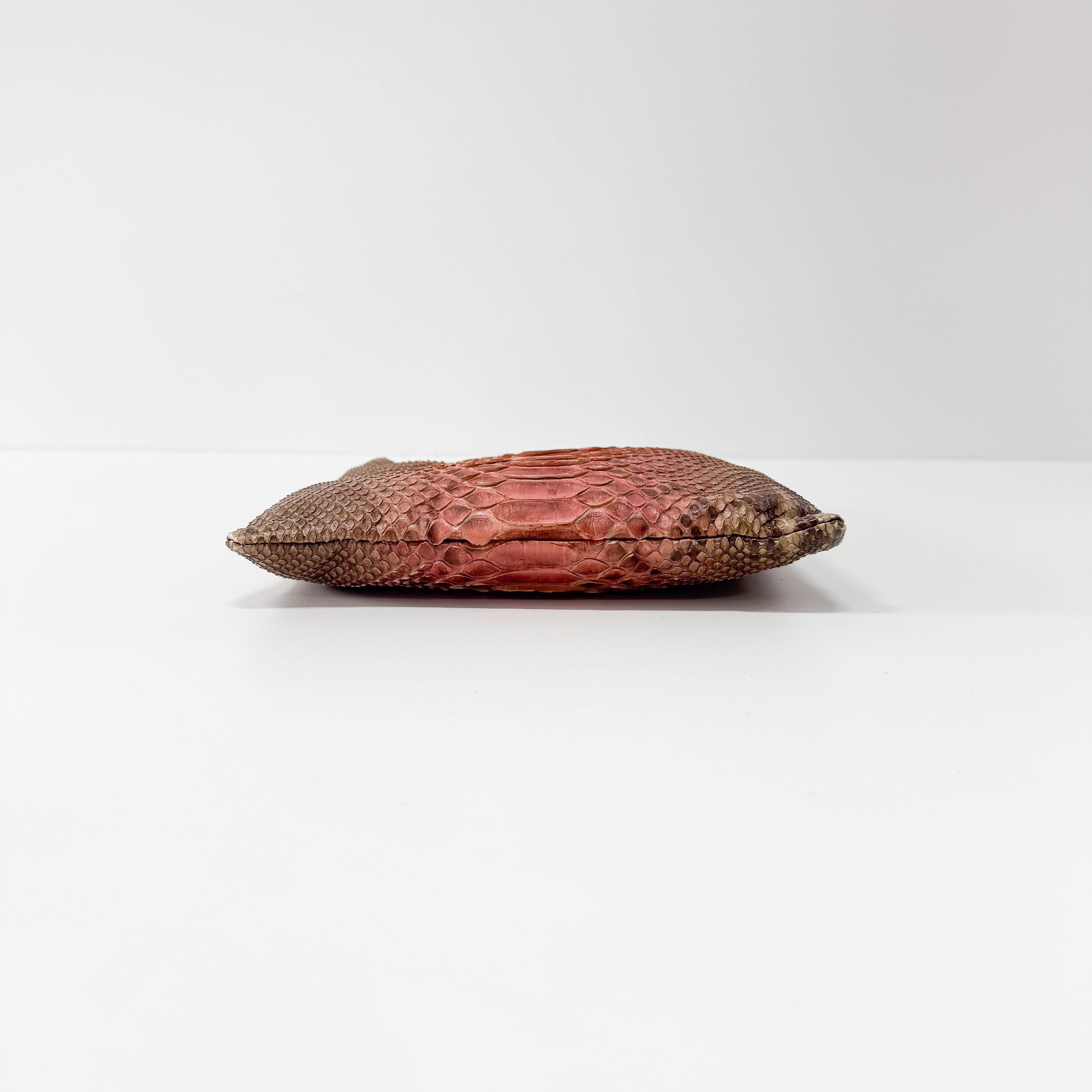 Leather Gradation Pink Shoulder Bag